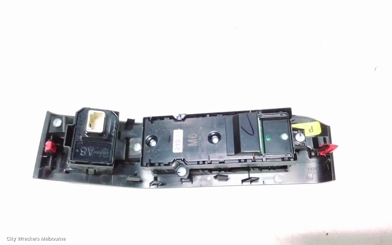 TOYOTA KLUGER PWR DR WIND SWITCH, XU70 SERIES, RH FRONT (MASTER SWITCH), BLACK EDGE TYPE, 03/2021 ONWARDS - Image 3