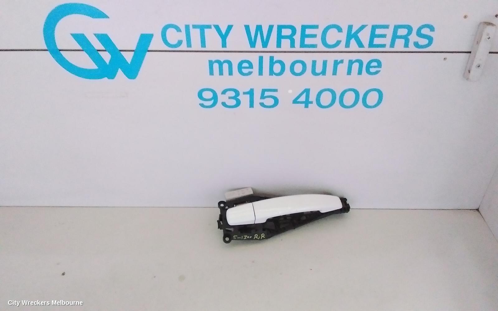 HOLDEN COLORADO DOOR HANDLE, OUTER, RH REAR, NON CHROME INSERT, NON KEYLESS TYPE, RG, 01/2012 - 12/2020 - Image 1