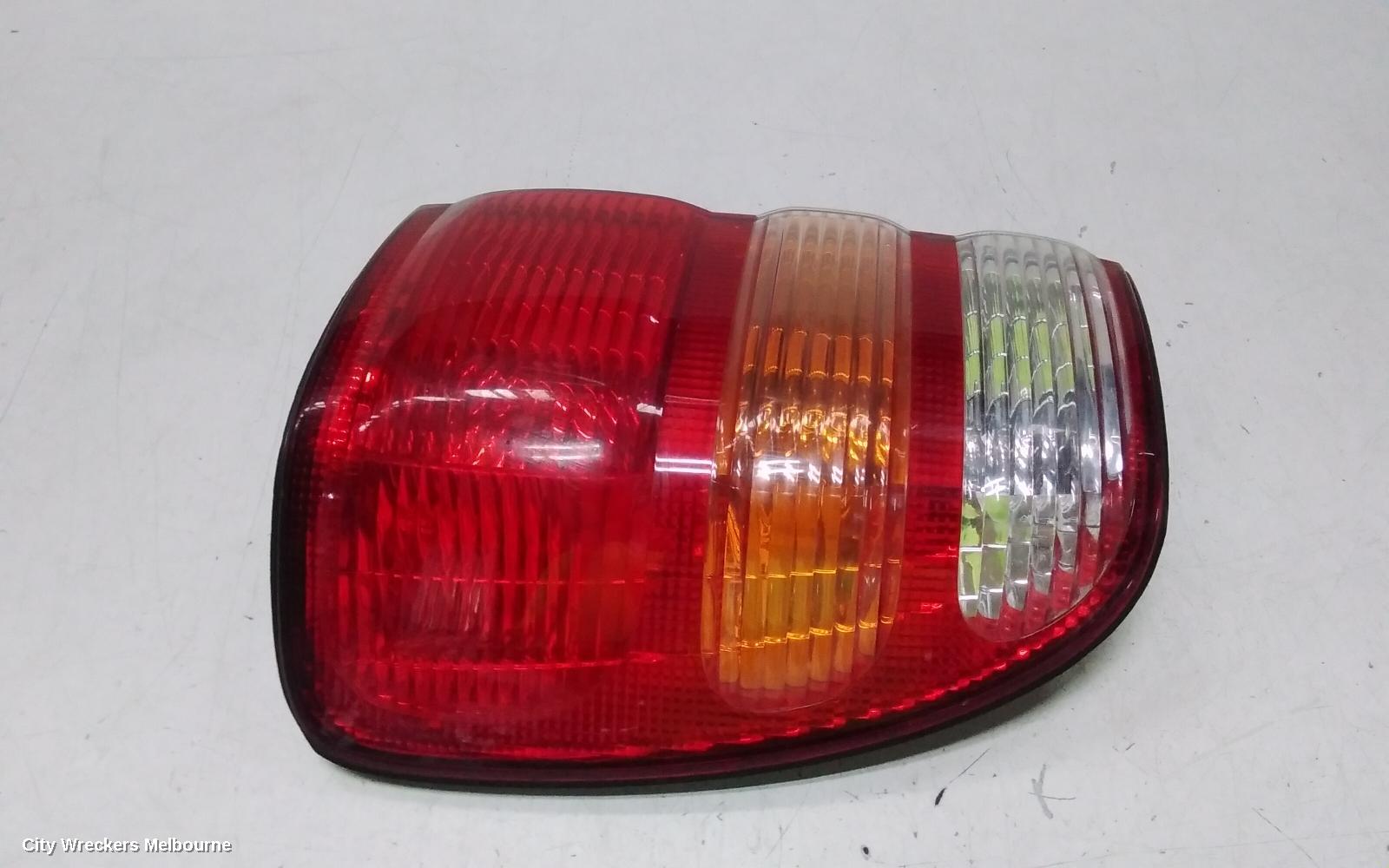 TOYOTA LANDCRUISER RIGHT TAILLIGHT, 100 SERIES, 10/2002 - 06/2005 - Image 3