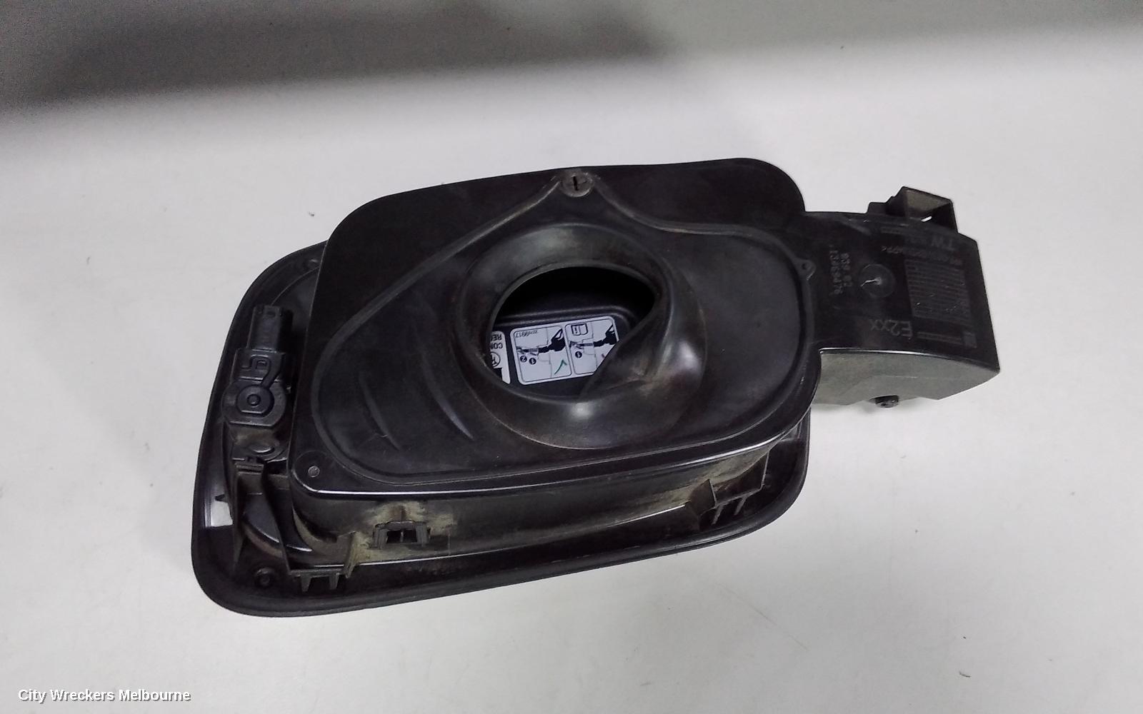 HOLDEN COMMODORE FUEL DOOR / FILLER, FUEL FLAP, ZB, 10/2017 - 12/2020 - Image 2