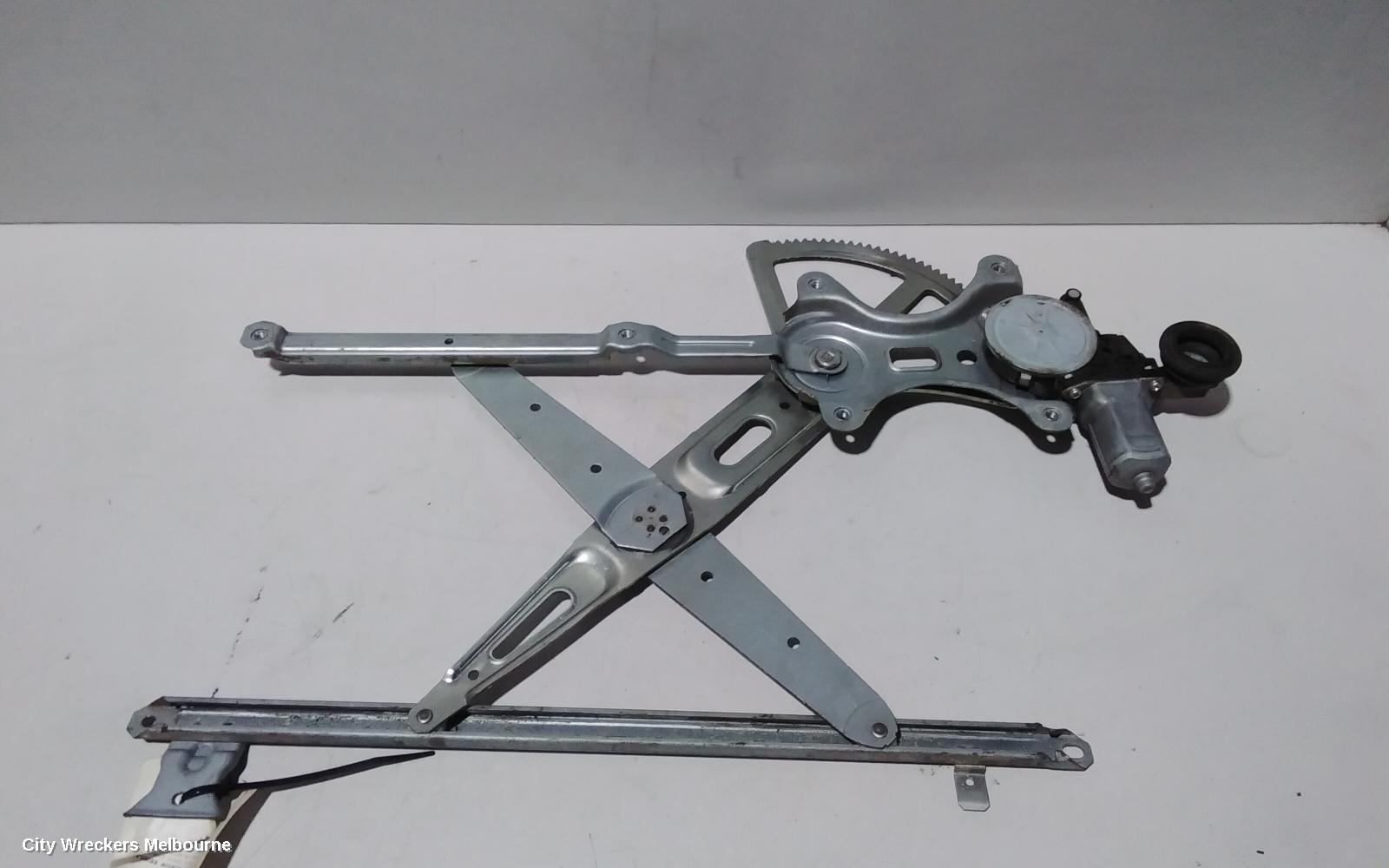 TOYOTA HIACE LEFT FRONT WINDOW REG/MOTOR, DOOR REG AND MOTOR ASSY, TRH/KDH, 03/2005 - 04/2019 - Image 2