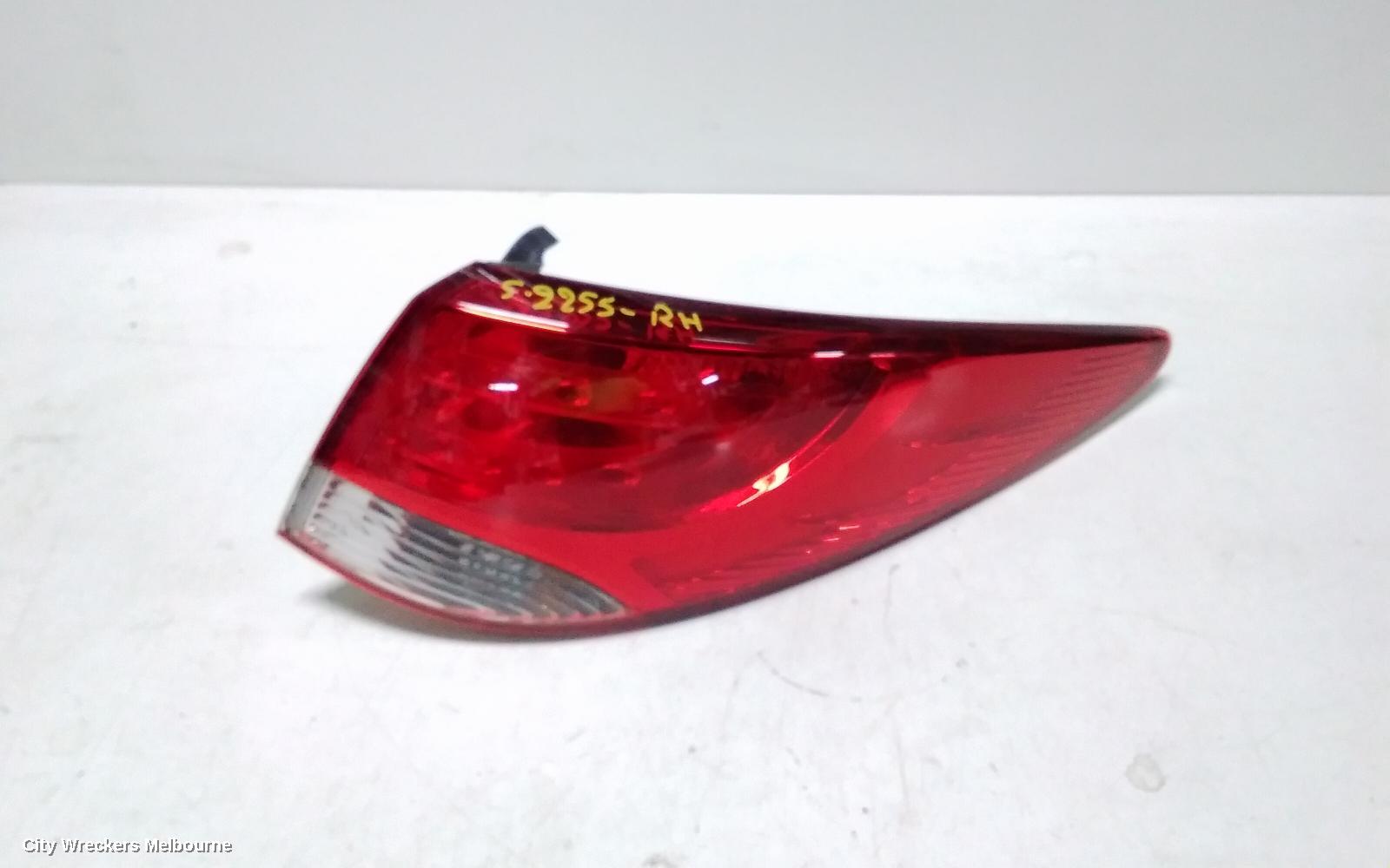 HYUNDAI IX35 RIGHT TAILLIGHT, LM SERIES (VIN TMAJ), IN BODY, 09/2013 - 01/2016 - Image 1