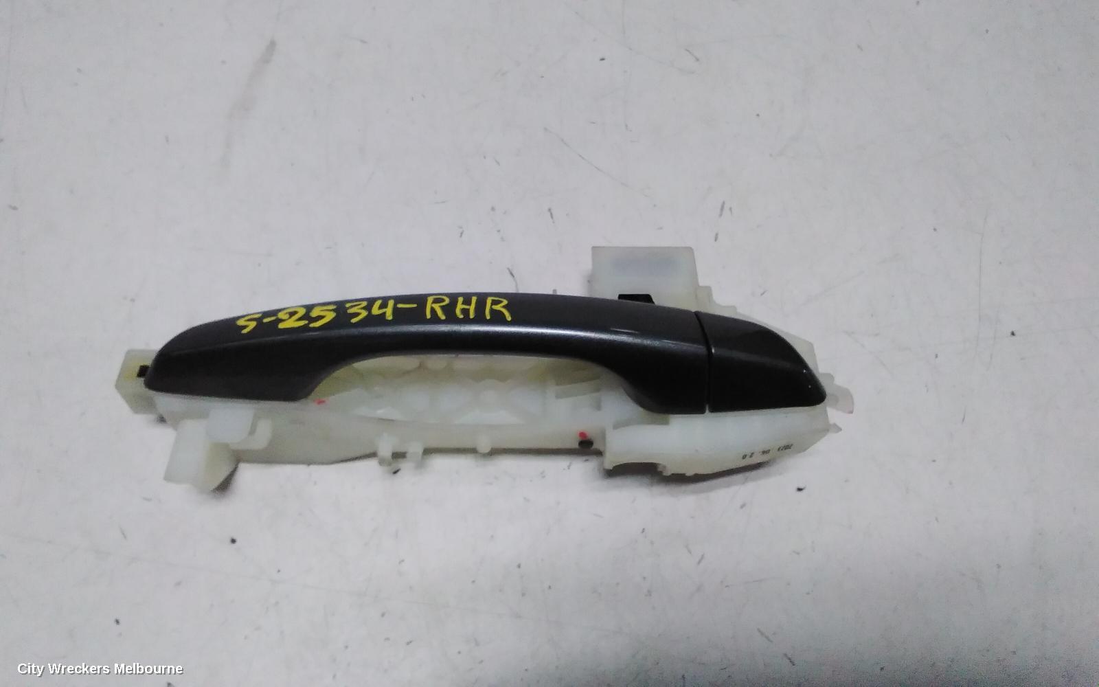 HYUNDAI I30 DOOR HANDLE, RH REAR, OUTER, NON KEYLESS ENTRY TYPE, PD, HATCH/FASTBACK, 03/2017 ONWARDS - Image 1