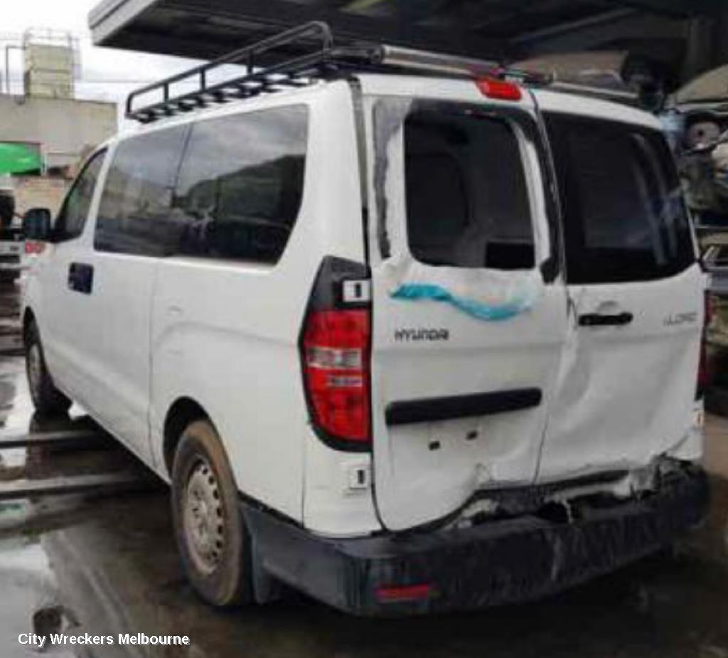 HYUNDAI ILOAD/IMAX HIGH LEVEL STOPLIGHT, TQ, 11/2007 - 03/2021 - Image 3