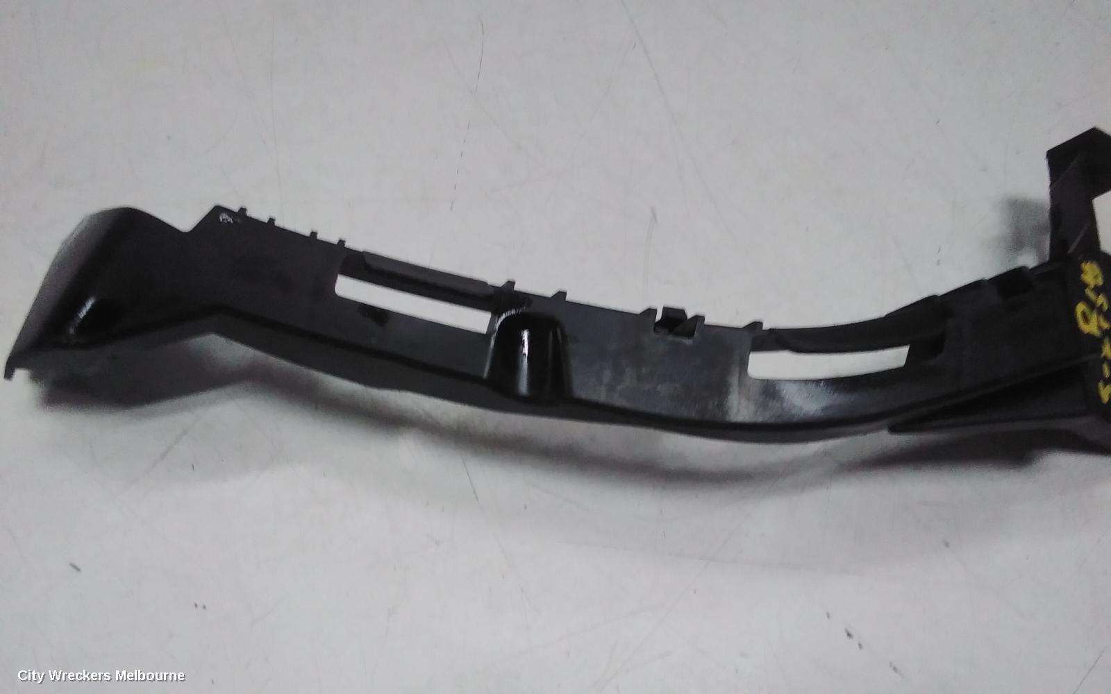 MAZDA 3, BP, 03/2019 ONWARDS, RH HEADLIGHT BRACKET : 141920 - Image 2
