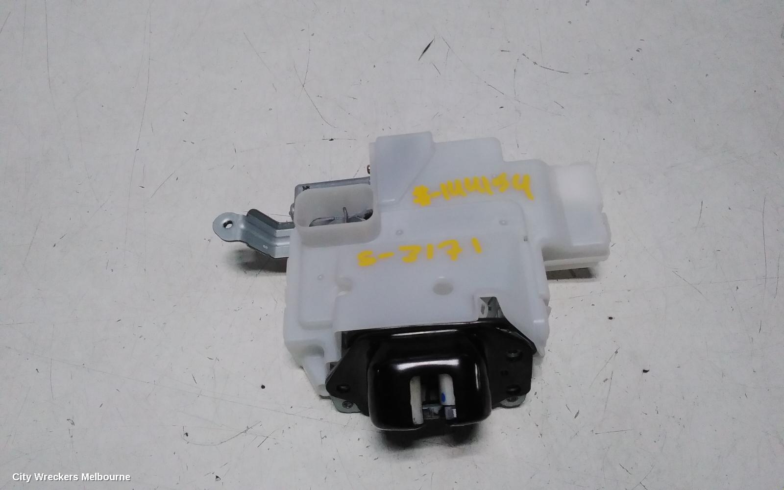 NISSAN PATROL DOOR/BOOT/GATE LOCK, Y62, TAILGATE LOCK, 05/2017 ONWARDS - Image 1