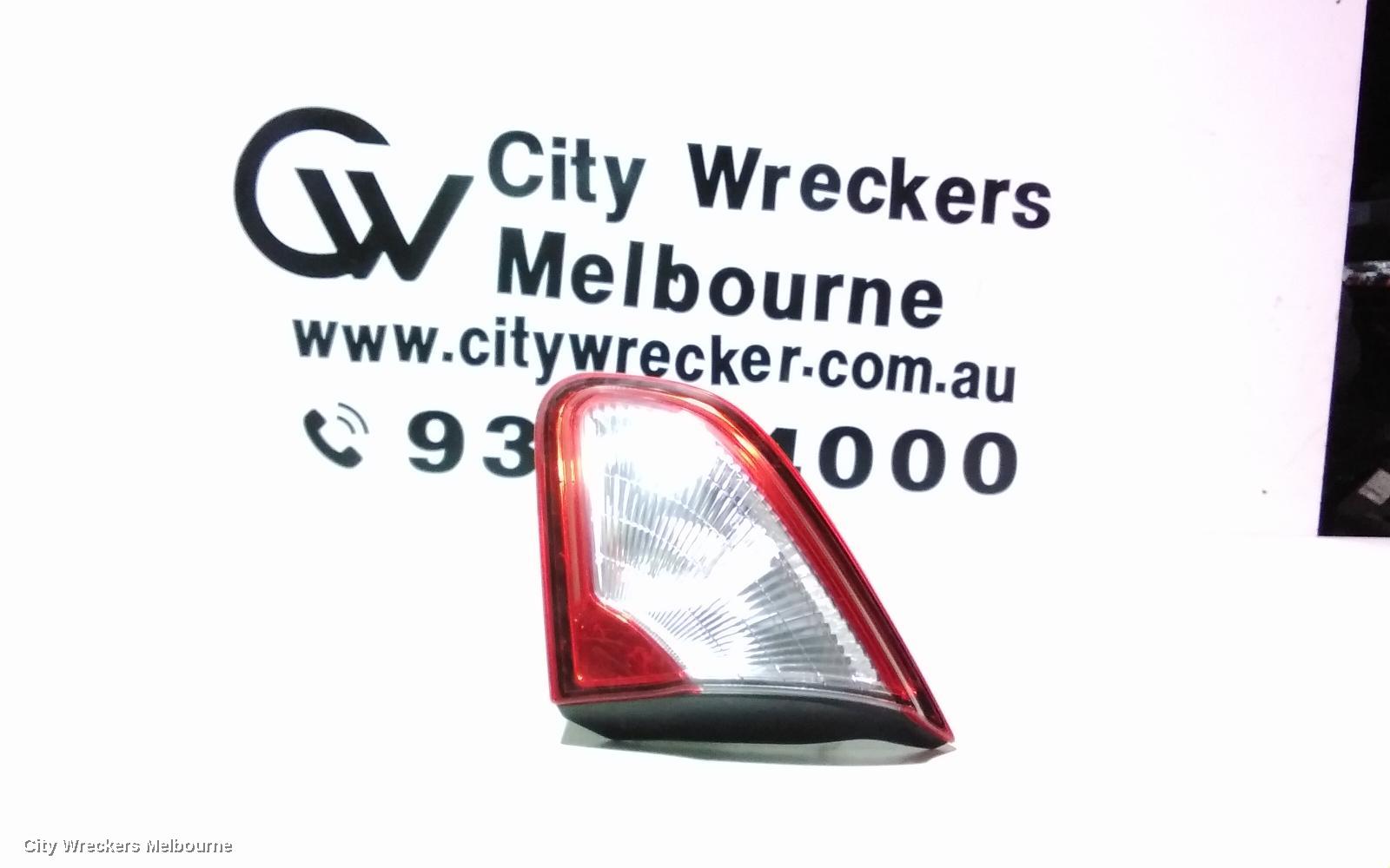 NISSAN DUALIS REAR GARNISH, TAILGATE LAMP (RH SIDE), J10, 01/2010 - 05/2014 - Image 1