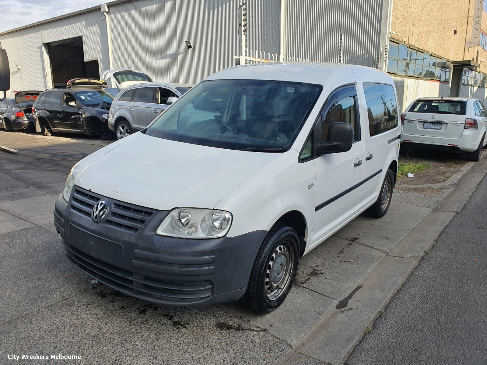 VOLKSWAGEN CADDY RIGHT FRONT DOOR, 2K, 12/2004 - 06/2015 - Image 3