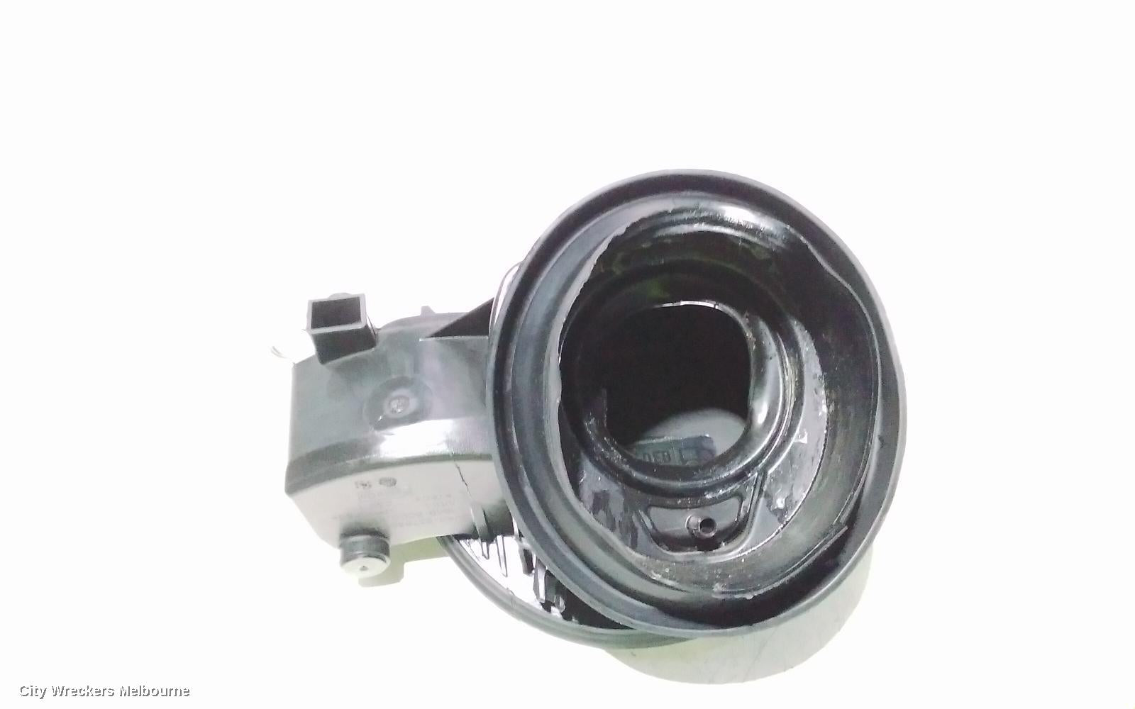 FORD ESCAPE FUEL DOOR / FILLER, ZG, FUEL DOOR, 09/2016 - 05/2020 - Image 3