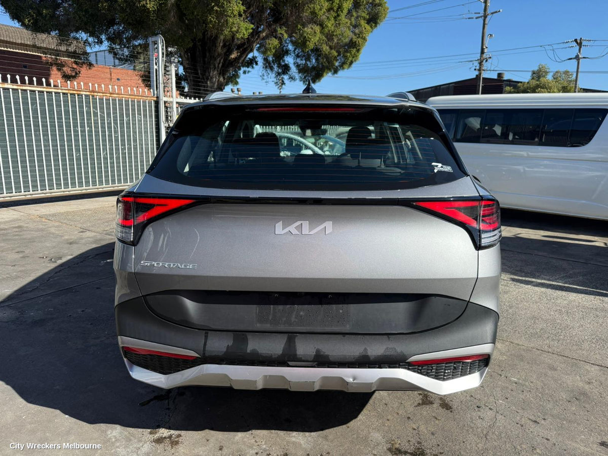 KIA SPORTAGE DOOR TRIM, RH FRONT, CLOTH, BLACK, NQ5, 09/2021 ONWARDS - Image 1