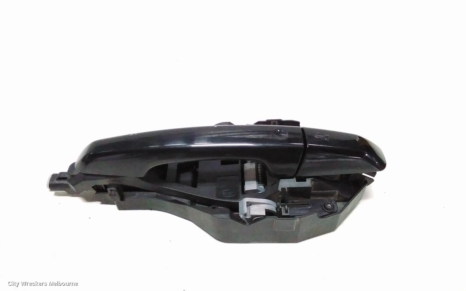 LAND ROVER DISCOVERY SPORT DOOR HANDLE, RH FRONT, OUTER, COLOUR CODED, W/ CHROME INSERT TYPE, L550, 01/2015 - 06/2019 - Image 2