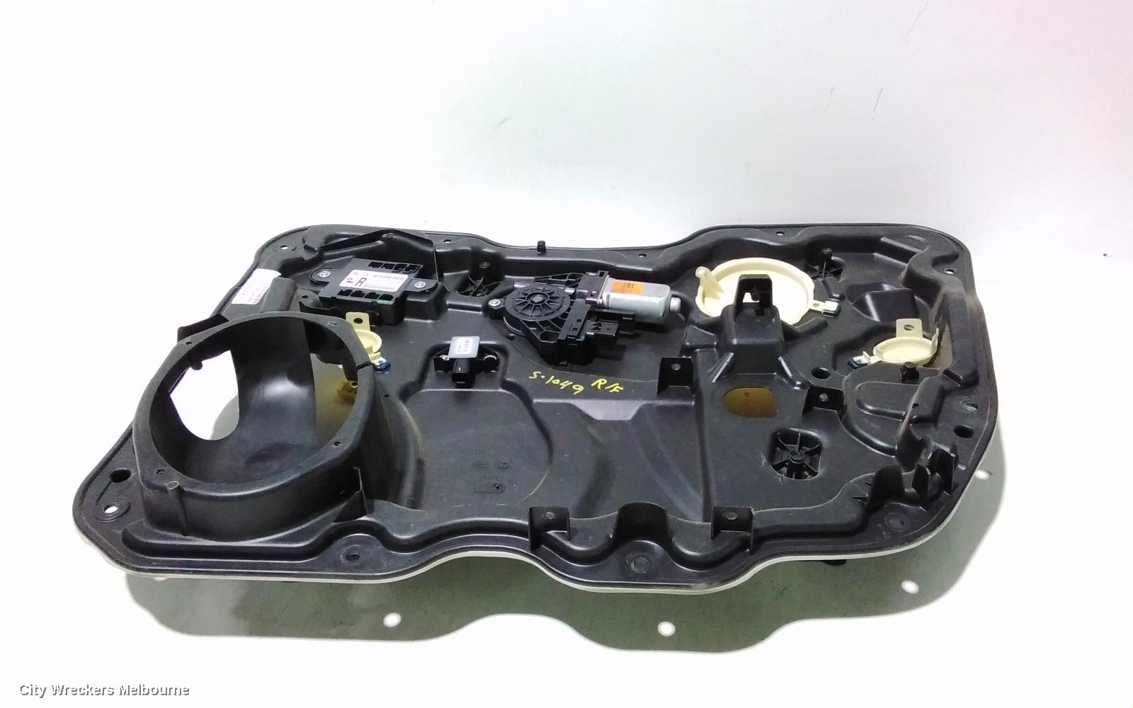 JEEP CHEROKEE RIGHT FRONT WINDOW REG/MOTOR, KL, 02/2014 ONWARDS - Image 1
