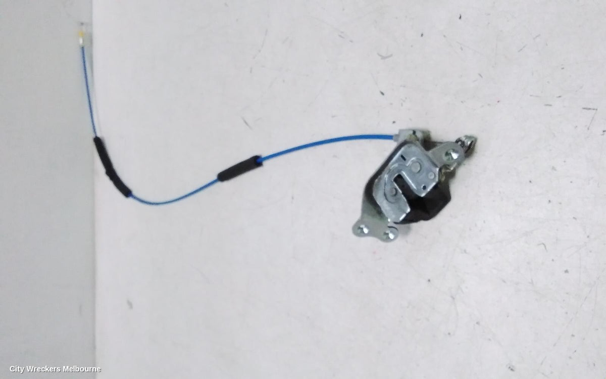 TOYOTA HIACE DOOR/BOOT/GATE LOCK, LEFT REAR DOOR LOCK, TRH/KDH, 01/2005 - 04/2019 - Image 1