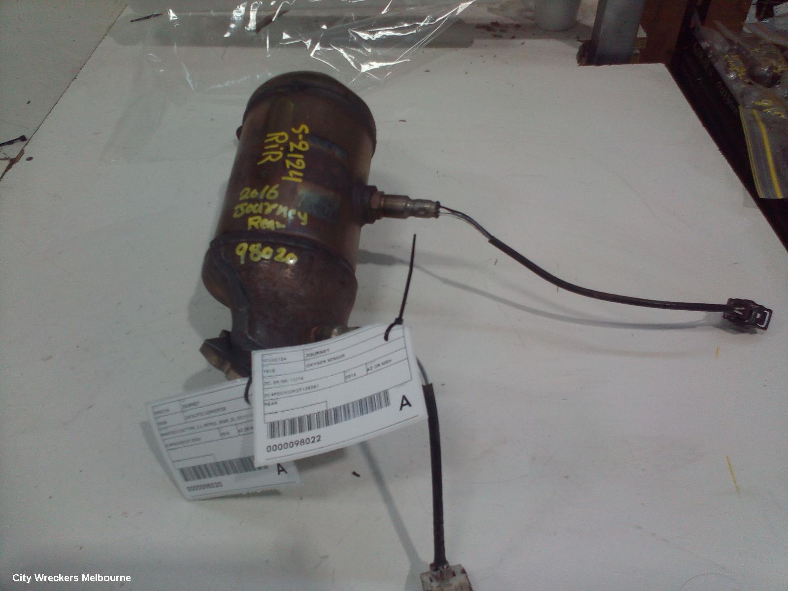 DODGE JOURNEY CATALYTIC CONVERTER, MANIFOLD-CAT TYPE, 3.6, PETROL, REAR, JC, 07/2011 - 12/2016 - Image 1