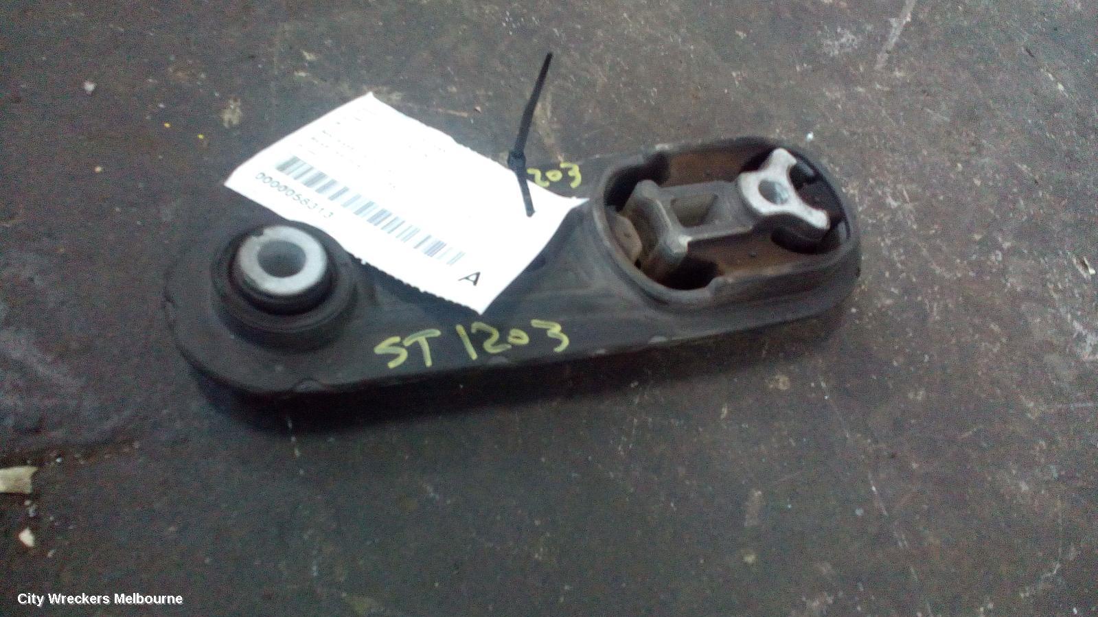 NISSAN PULSAR MOUNT, B17 02/2013 - 12/2017 - Image 1