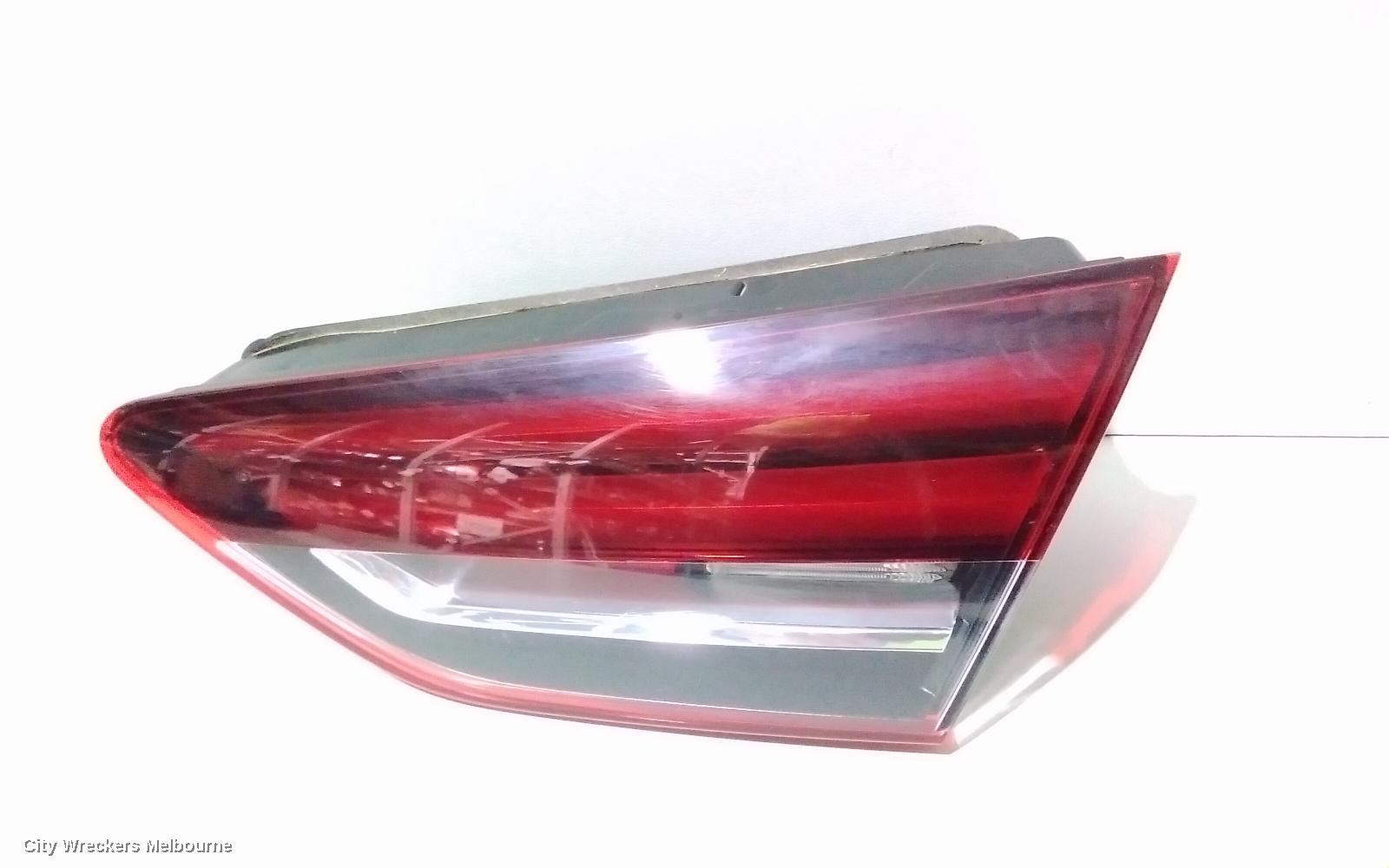 HOLDEN COMMODORE REAR GARNISH, TAILGATE LAMP (RH SIDE), ZB, HATCH, NON LED TYPE, 10/2017 - 12/2020 - Image 2