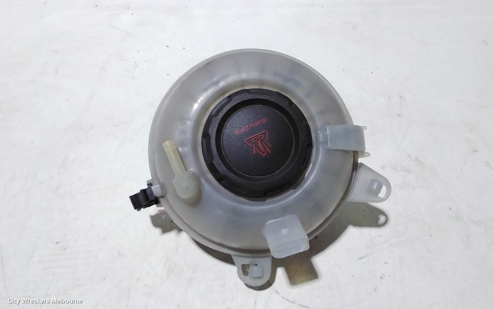 VOLKSWAGEN GOLF OVERFLOW BOTTLE, GEN 7, 12/2012 - 08/2020 - Image 2