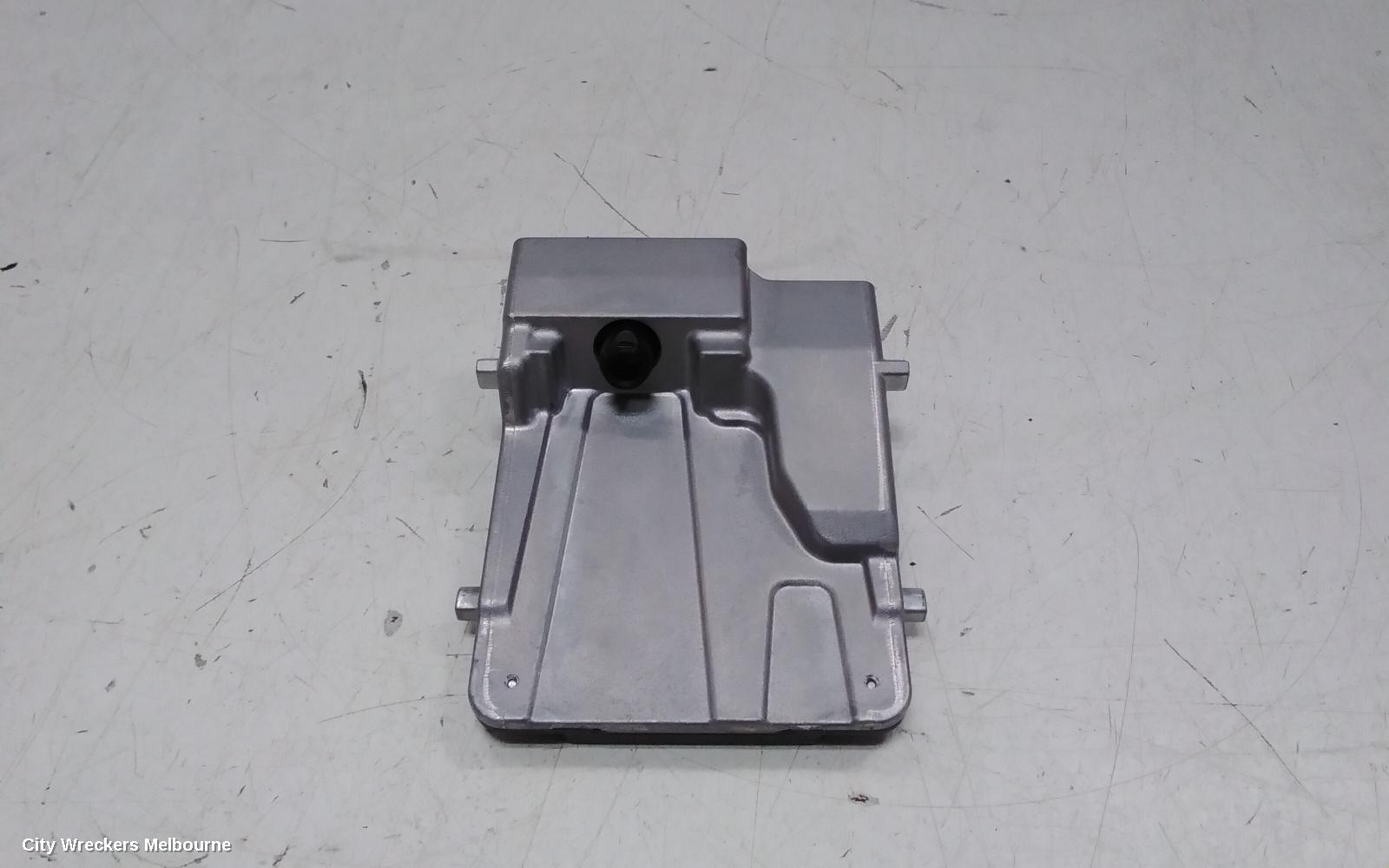 TOYOTA KLUGER REVERSE CAMERA, FRONT CAMERA (WINDSCREEN MOUNTED), FORWARD RECOGNITION, XU70 SERIES, 03/2021 ONWARDS - Image 1
