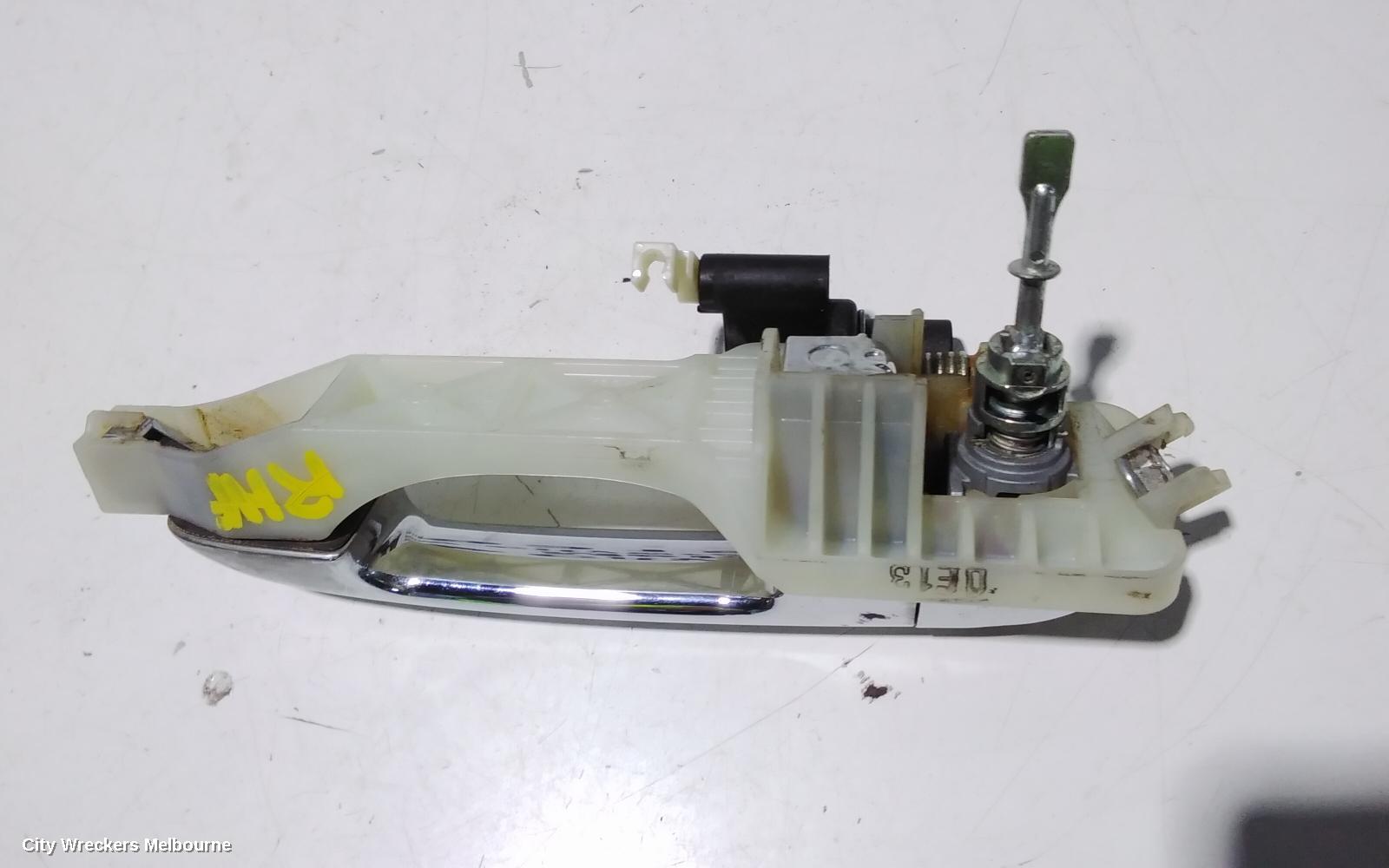 KIA CERATO DOOR HANDLE, OUTER, RH FRONT, CHROME, TD, 10/2008 - 03/2013 - Image 3