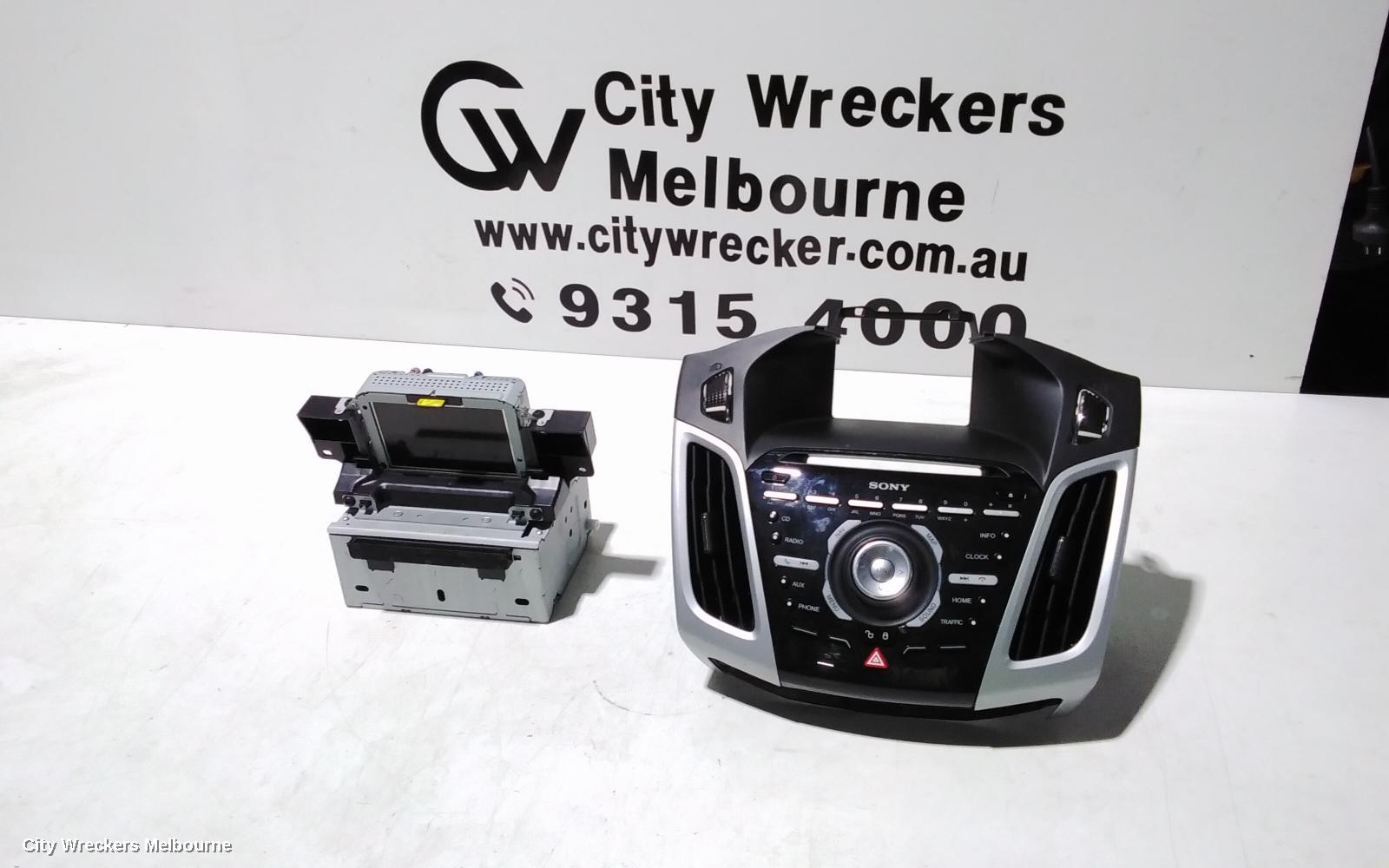 FORD FOCUS RADIO/CD/DVD/SAT/TV, DISPLAY UNIT, 5IN, W/ SAT NAV TYPE, LW, 10/2011 - 08/2015 - Image 2