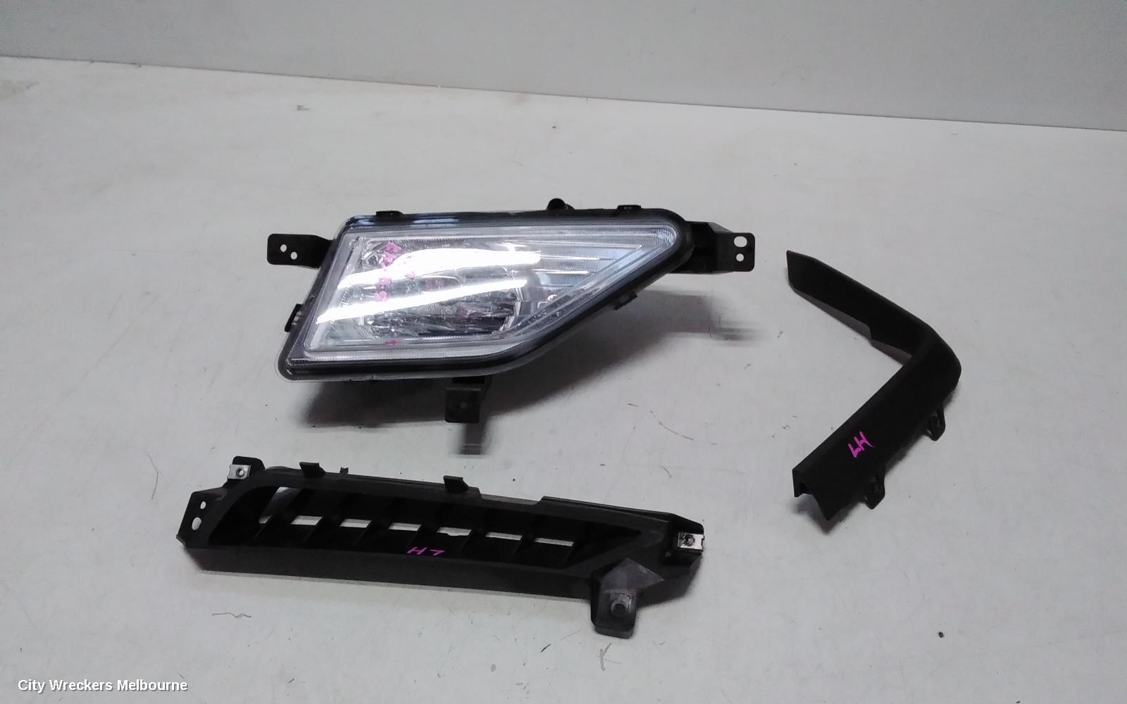 LDV DELIVER 9 LEFT INDICATOR/FOG/SIDE, BUMPER FOGLAMP,  07/2020 ONWARDS - Image 1