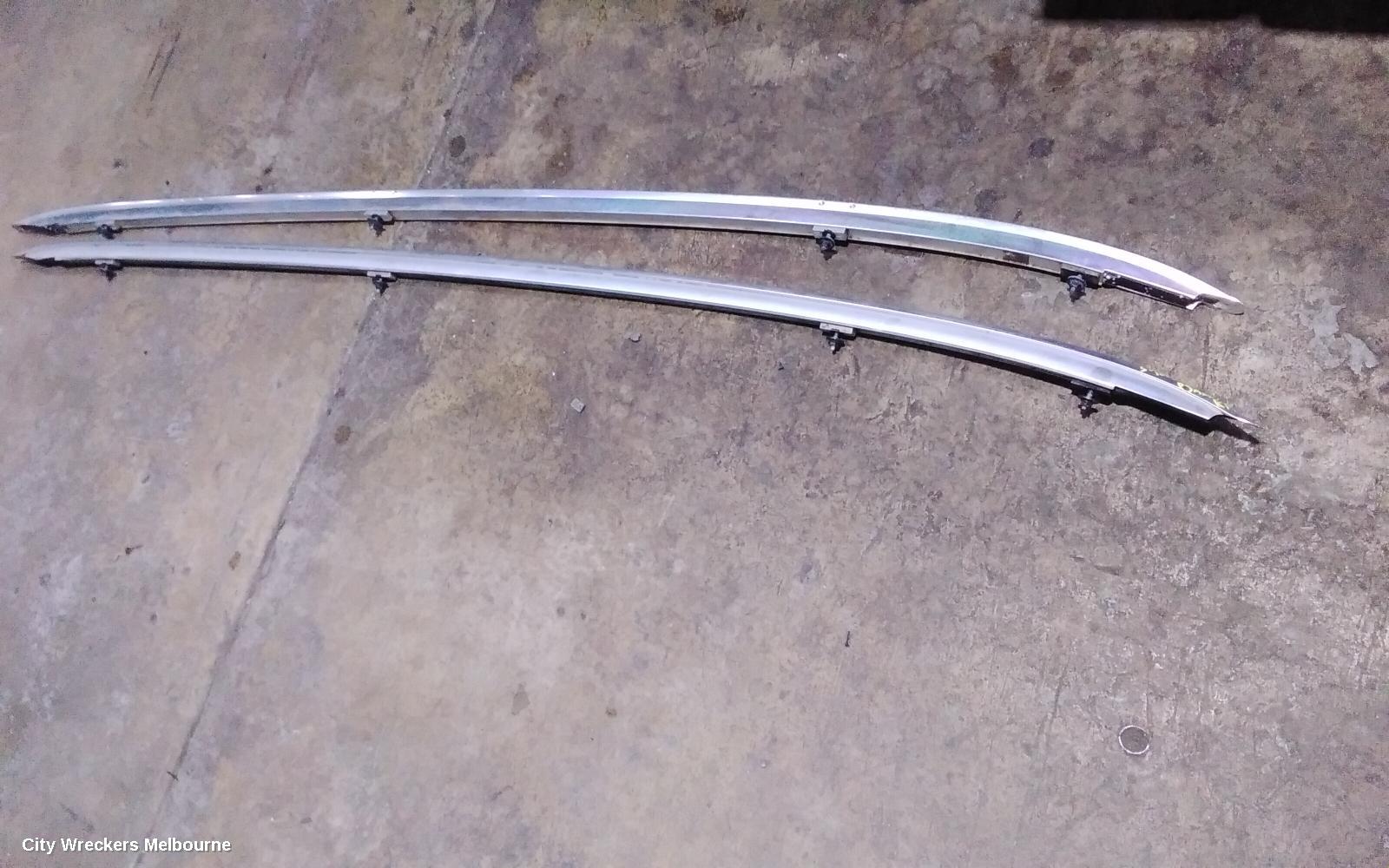 OPEL ASTRA ROOF RAIL - Image 2