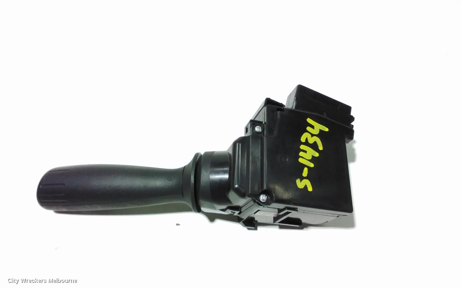 TOYOTA HILUX COMBINATION SWITCH, FLASHER SWITCH, NON FOGLAMP TYPE, 09/2015 ONWARDS - Image 3
