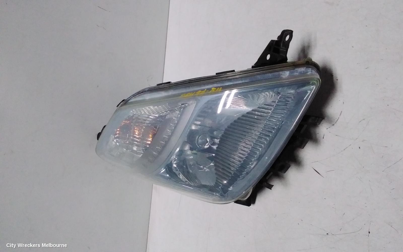 TOYOTA PRIUS RIGHT HEADLAMP, NHW20R, 11/2005 - 05/2009 - Image 1
