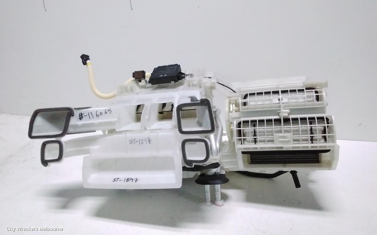 TOYOTA C-HR HEATER CORE/BOX, PETROL, 1.2, NGX10R/NGX50R, 12/2016 ONWARDS - Image 2