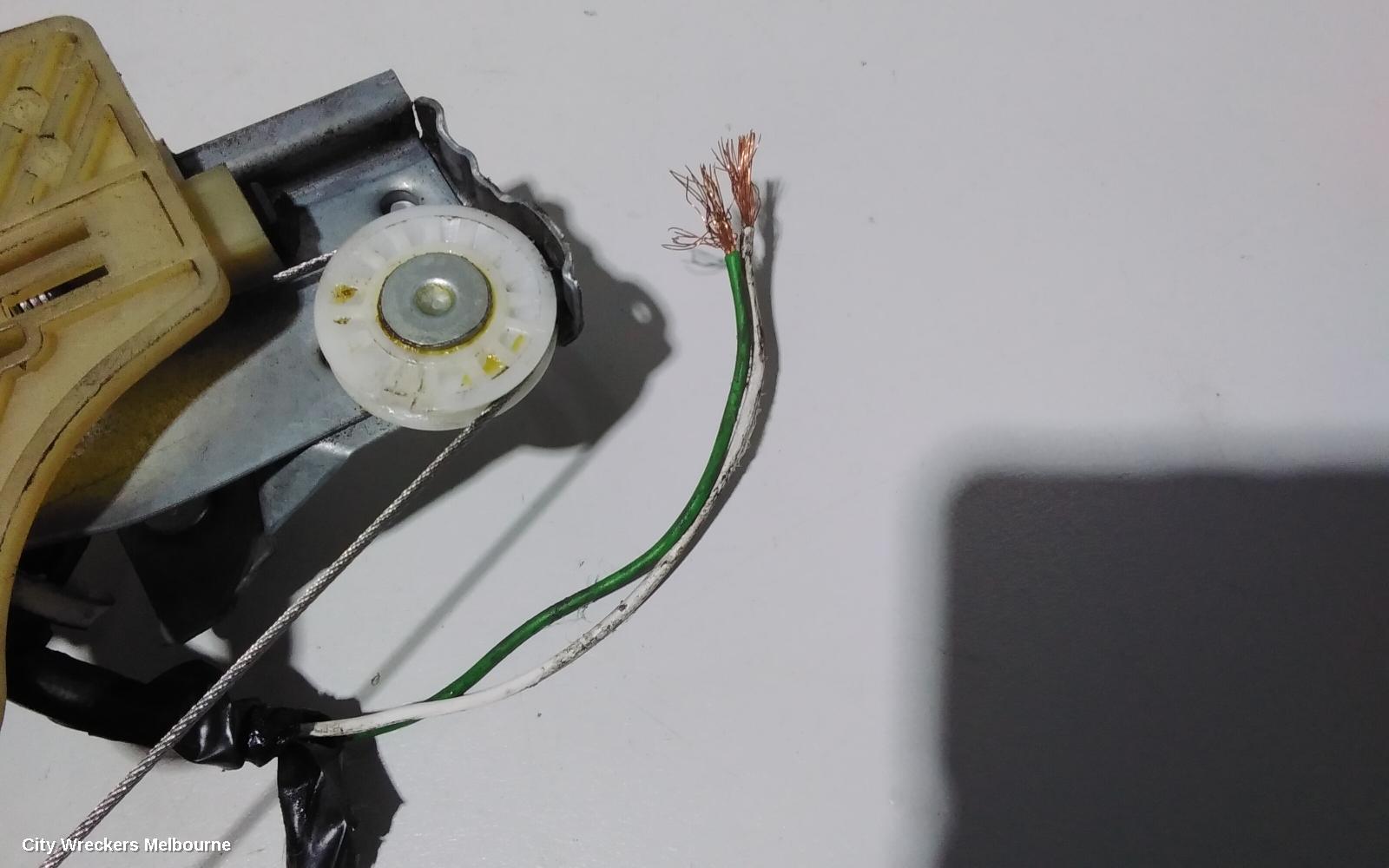 RENAULT CLIO LEFT REAR WND REG/MOTOR, X98, 09/2013 - 10/2019 - Image 3