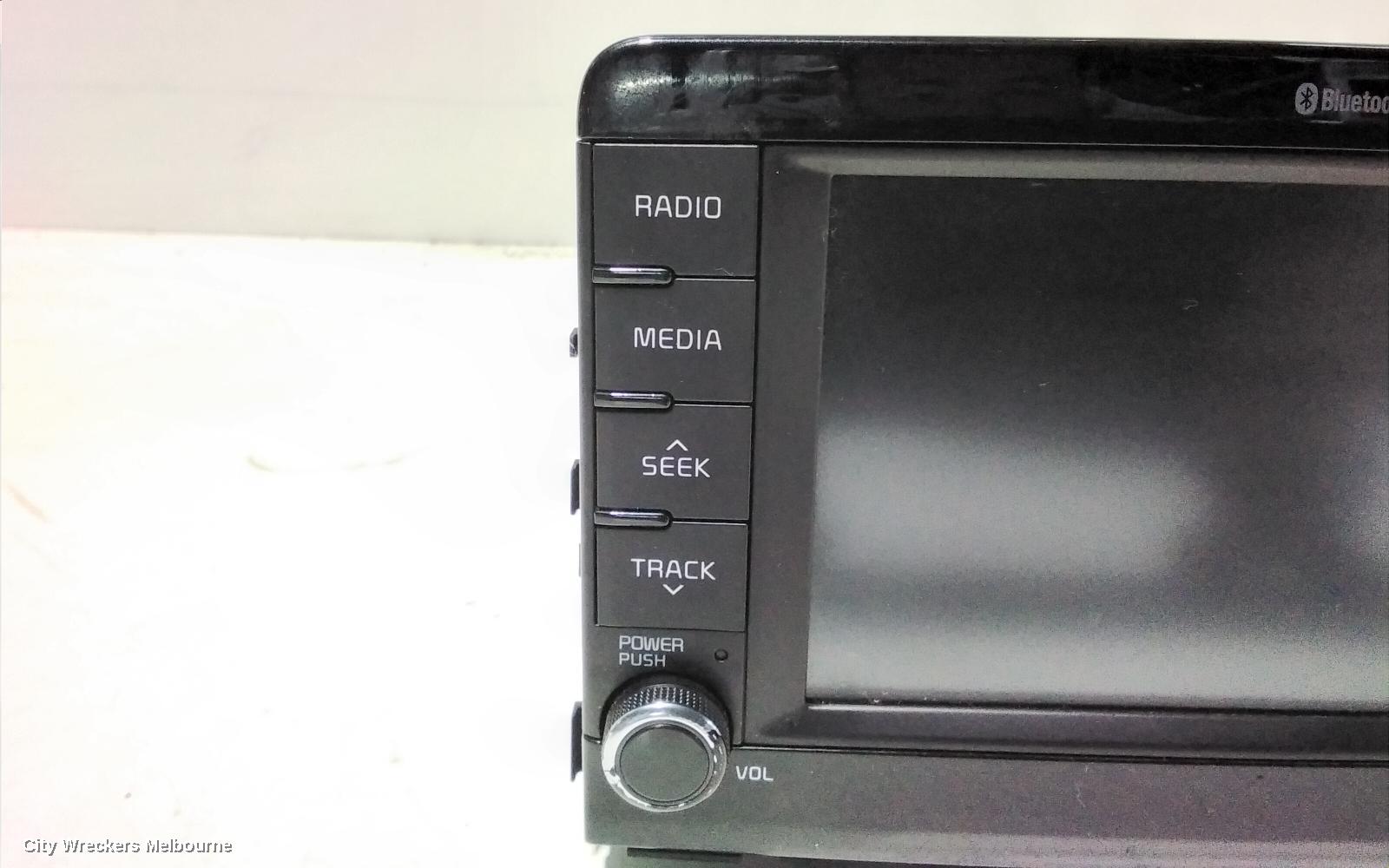 KIA RIO RADIO/CD/DVD/SAT/TV, 7IN TOUCHSCREEN, NON SAT NAV TYPE, YB, 06/2018 - 06/2020 - Image 2