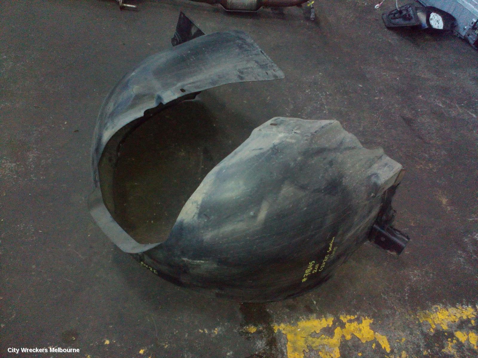 HOLDEN CRUZE LEFT GUARD LINER, FRONT, JH, SEDAN/HATCH, 03/2011 - 01/2017 - Image 3