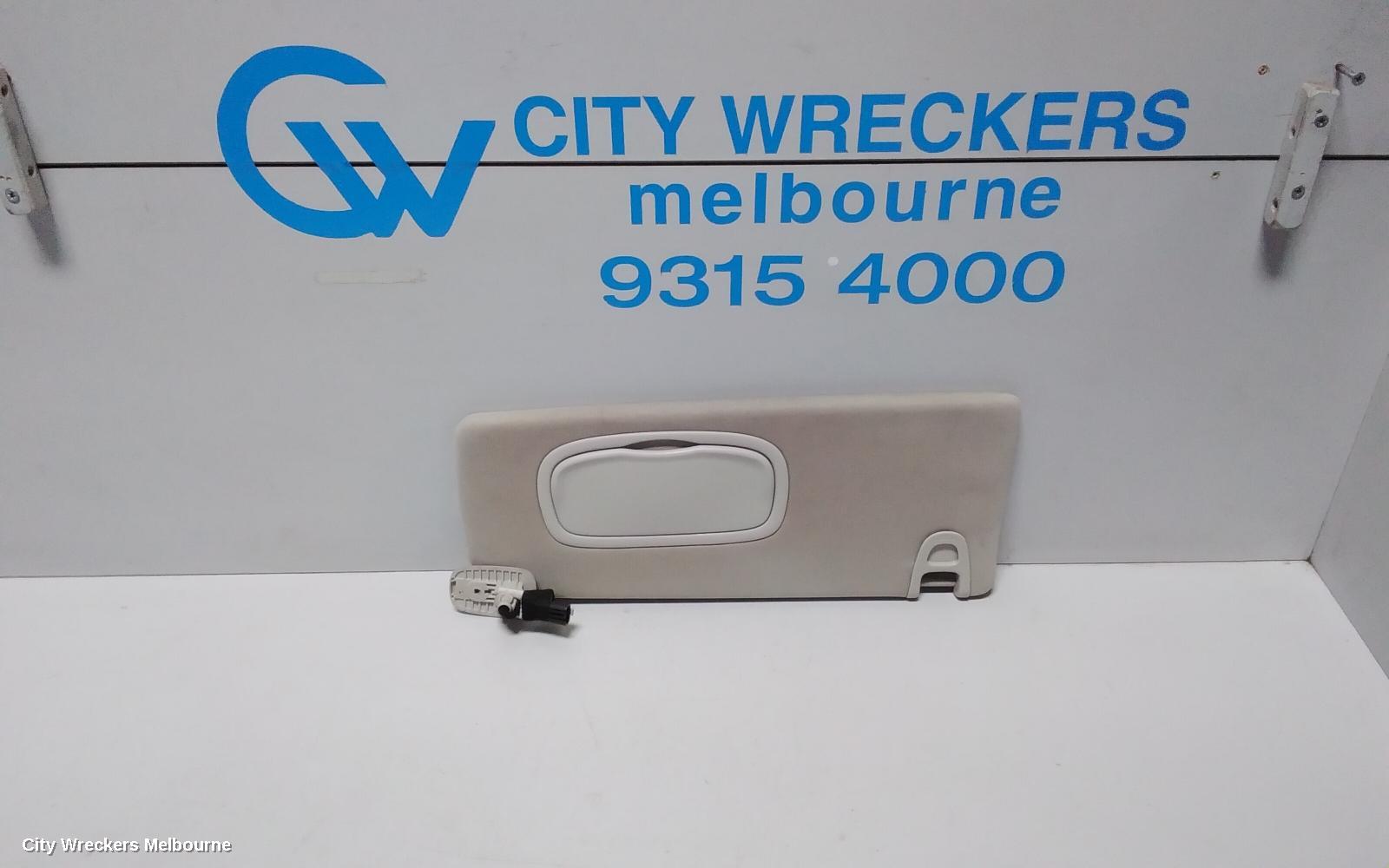 JEEP CHEROKEE SUNVISOR, KL, RH SIDE, 02/2014 ONWARDS - Image 1