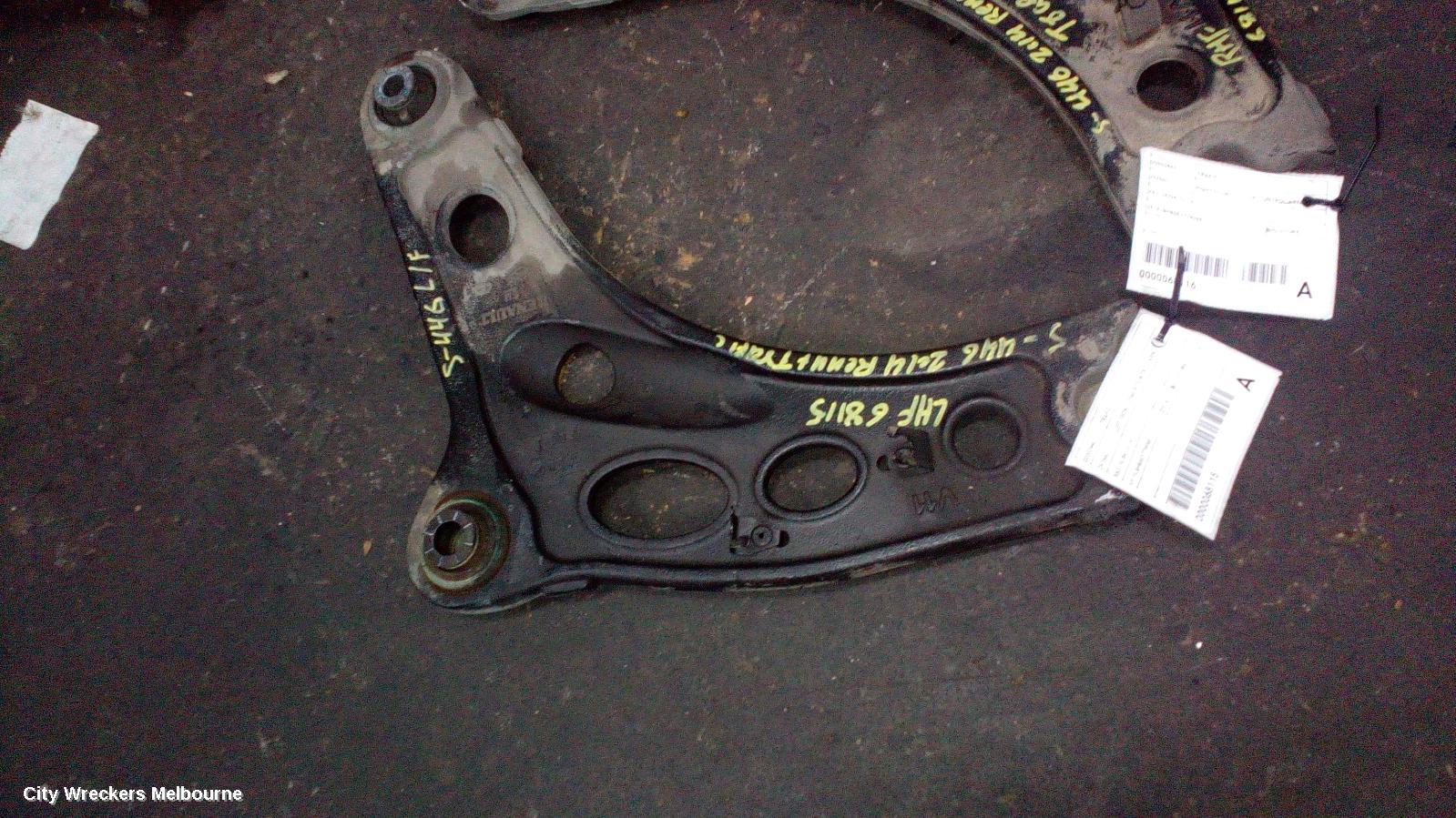RENAULT TRAFIC LEFT FRONT LOWER CONTROL ARM, X83, 04/2004 - 12/2014 - Image 1