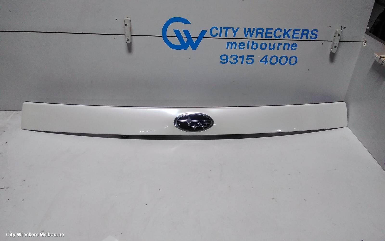 SUBARU FORESTER REAR GARNISH, TAILGATE GARNISH (CENTRE), W/ CAMERA TYPE, 02/2008 - 12/2012 - Image 2