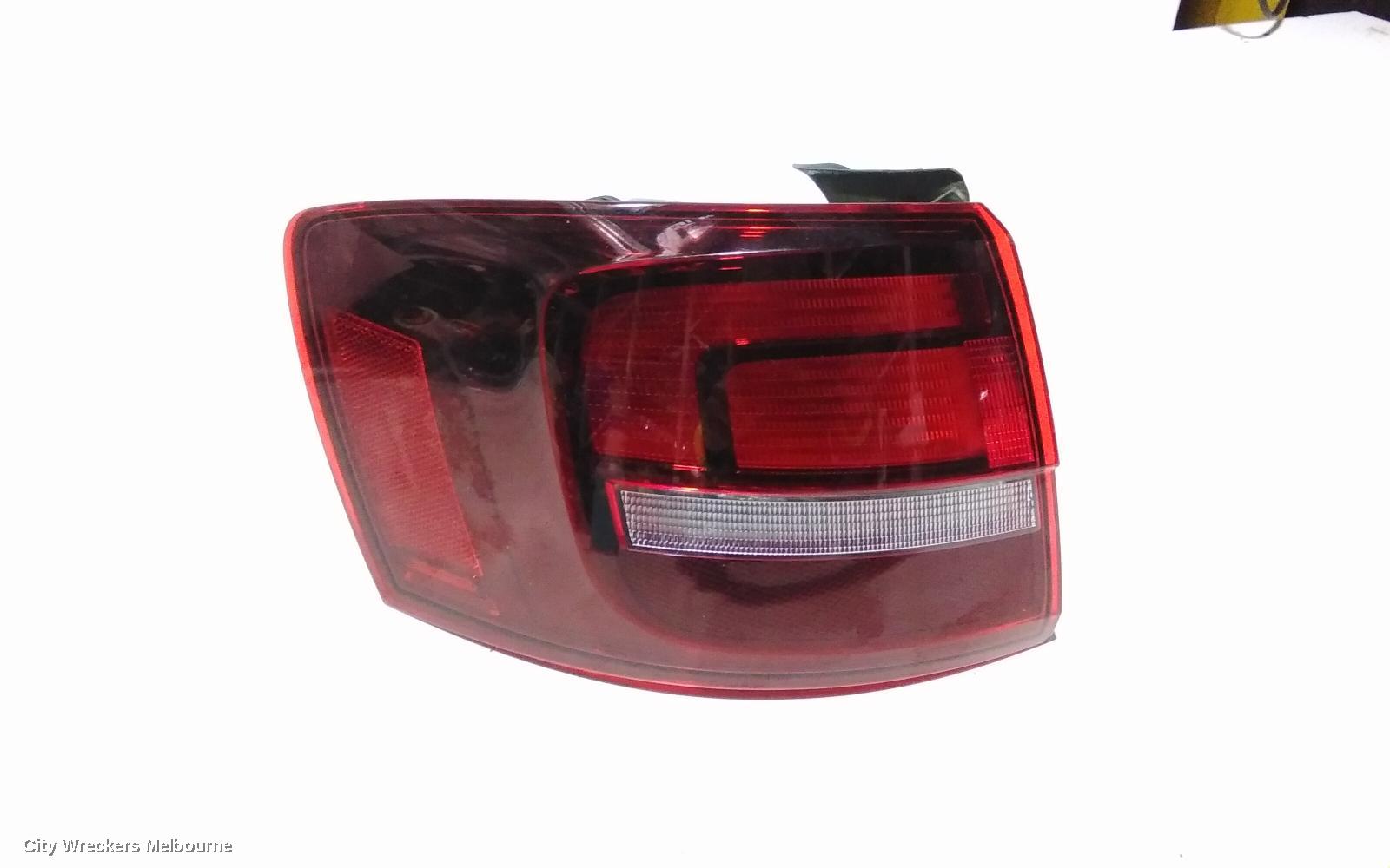 VOLKSWAGEN JETTA LEFT TAILLIGHT, 1B, IN BODY, W/ HALOGEN, NON TINTED TYPE, 11/2014 - 12/2017 - Image 2