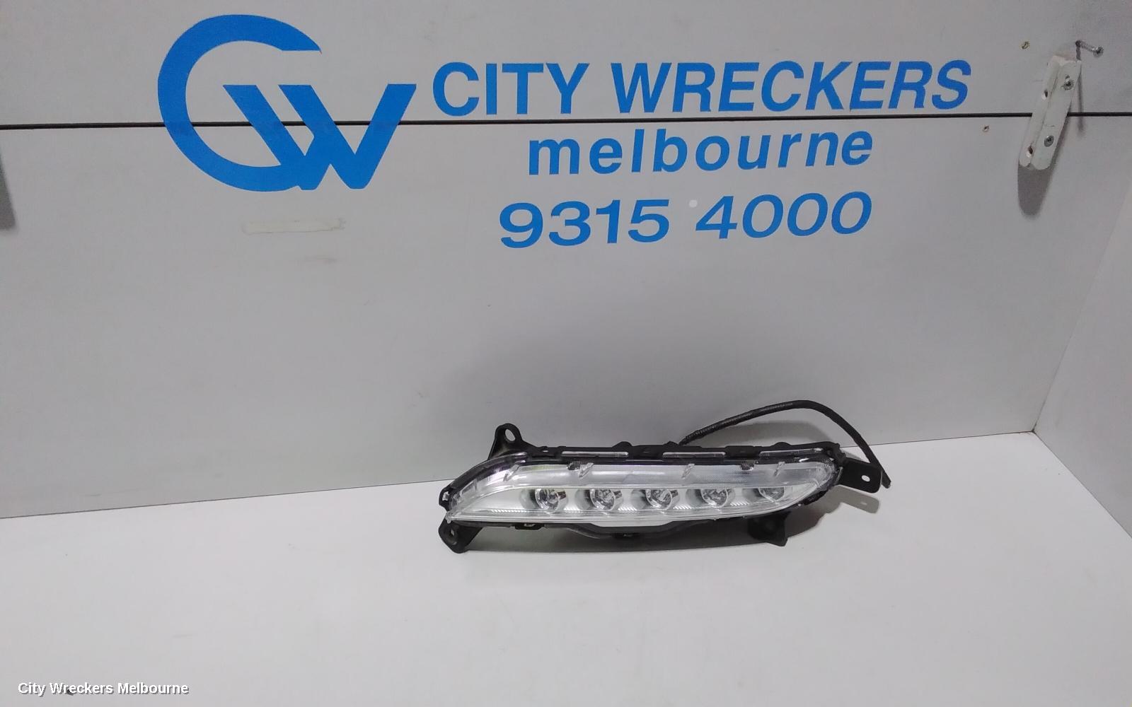 HYUNDAI TUCSON LEFT INDICATOR/FOG/SIDE, DAYTIME RUNNING LAMP, TL, KOREAN BUILT (VIN KMHJ), 07/2015 - 06/2018 - Image 1