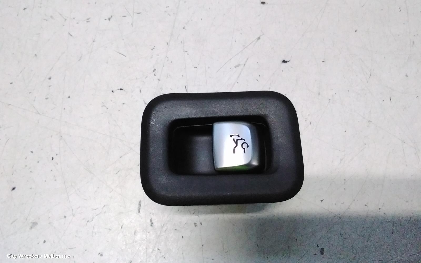 MERCEDES C CLASS, BOOTLID RELEASE SWITCH (ON DOOR MOUNTED), W205, 06/2014 - 07/2023 - Image 1