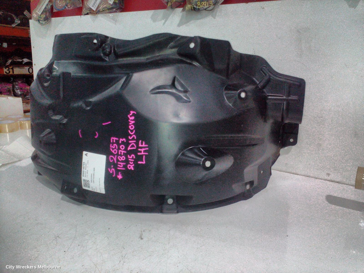 LAND ROVER DISCOVERY LEFT GUARD LINER, L319, 10/2009 - 12/2016 - Image 2