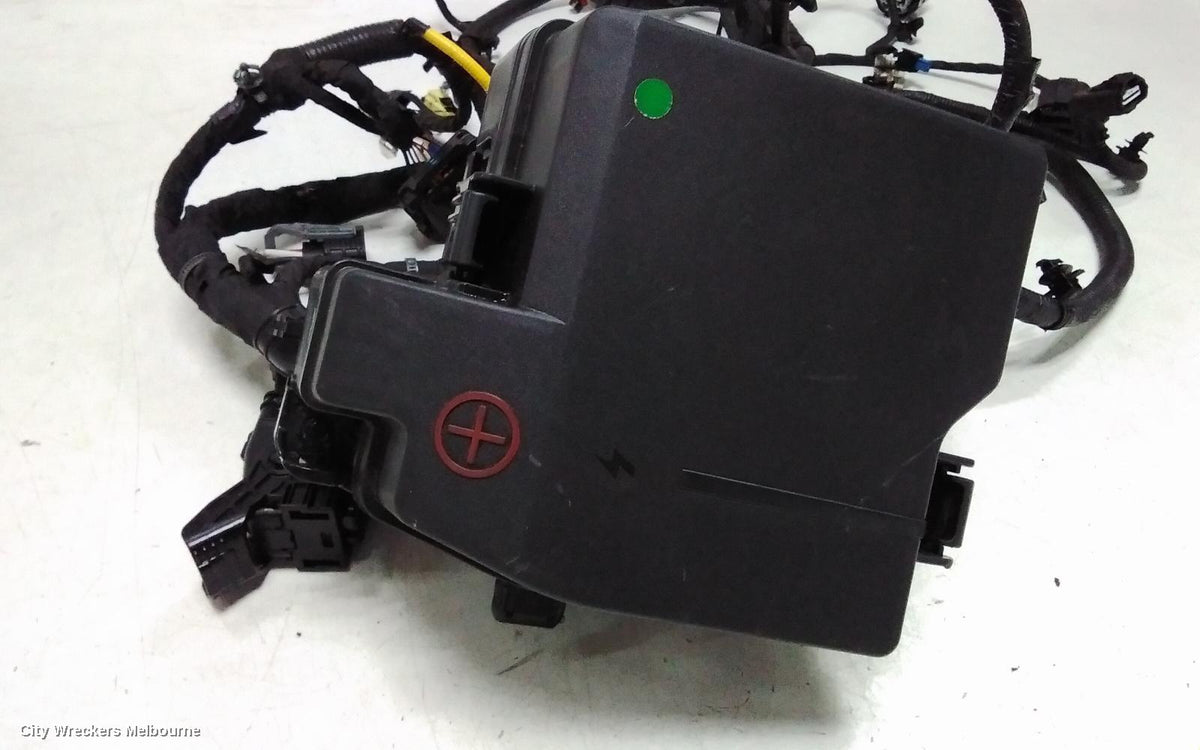 KIA SORENTO FUSE BOX, MQ4, ENGINE BAY, DIESEL, 2.2, TURBO, D4HE, 02/2020 ONWARDS - Image 3