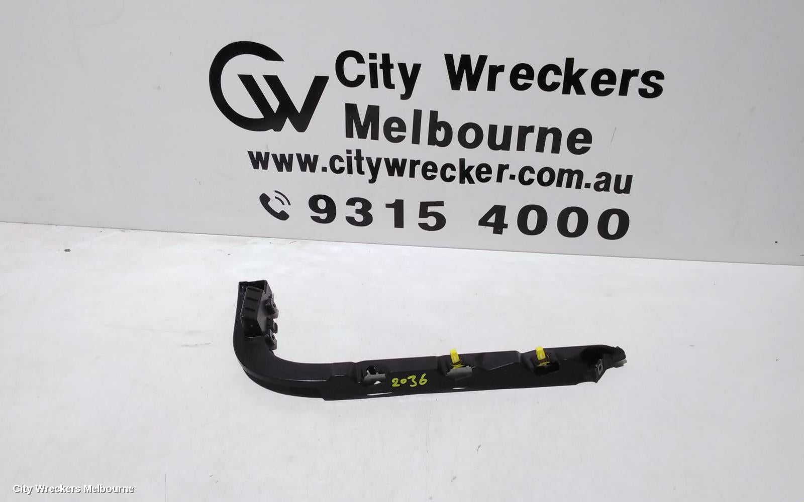 KIA STINGER, CK, 06/2017 - 04/2023, LEFT REAR BAR SLID BRAKET : 107892 - Image 1