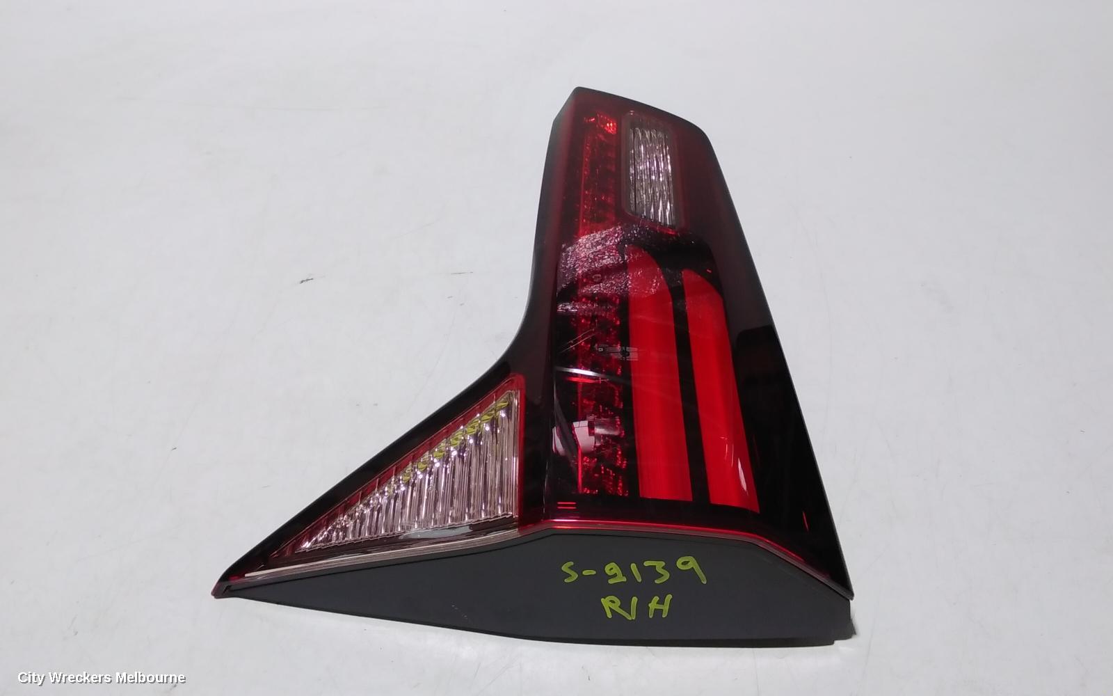 HONDA HRV REAR GARNISH, TAILGATE LAMP (RH SIDE), RU5, VTI-S/VTI-L, OPTICAL GUIDE TYPE, 12/2014 - 06/2018 - Image 2