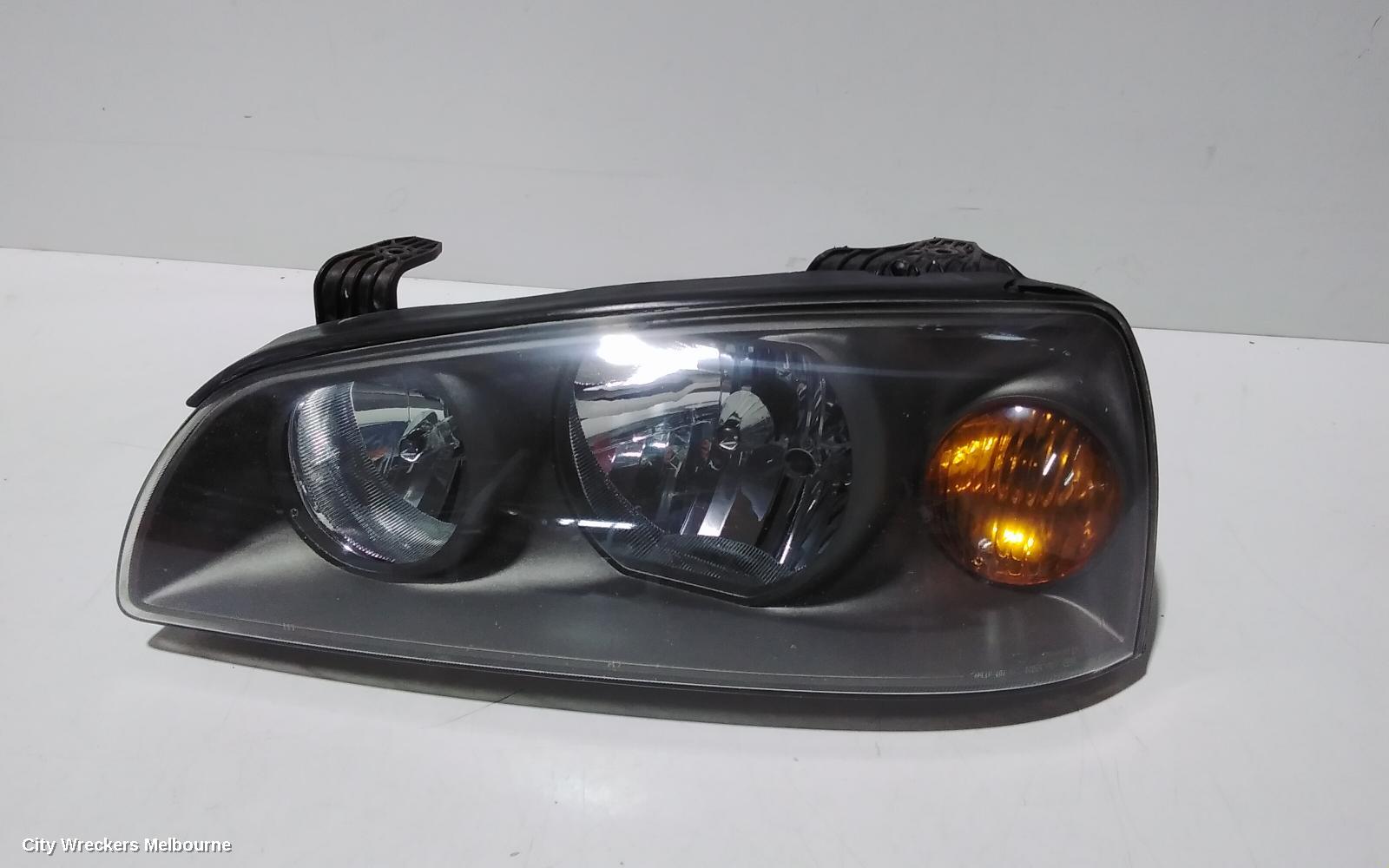 HYUNDAI ELANTRA LEFT HEADLAMP, LAVITA, 10/2001 - 12/2003 - Image 1