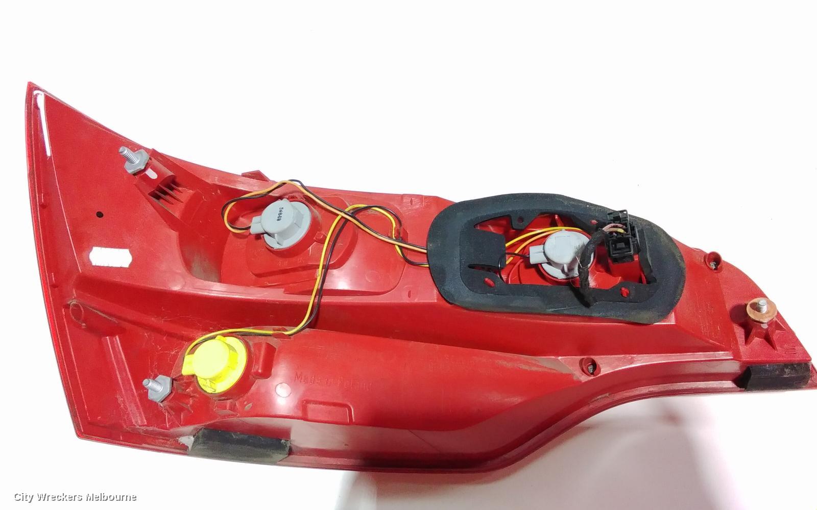 AUDI Q7 RIGHT TAILLIGHT, 4L, IN TAILGATE, 09/2006 - 09/2009 - Image 3