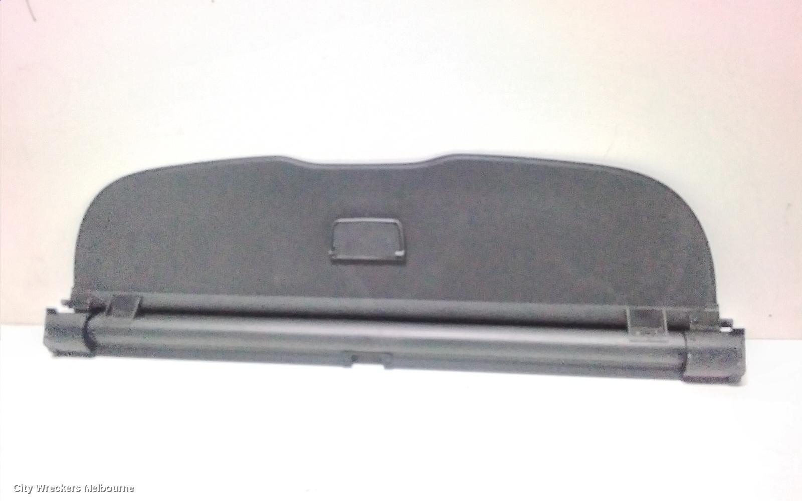AUDI Q3 PARCEL SHELF CARGO BLIND, RETRACTABLE CARGO BLIND, 8U, 03/2012 - 12/2018 - Image 3
