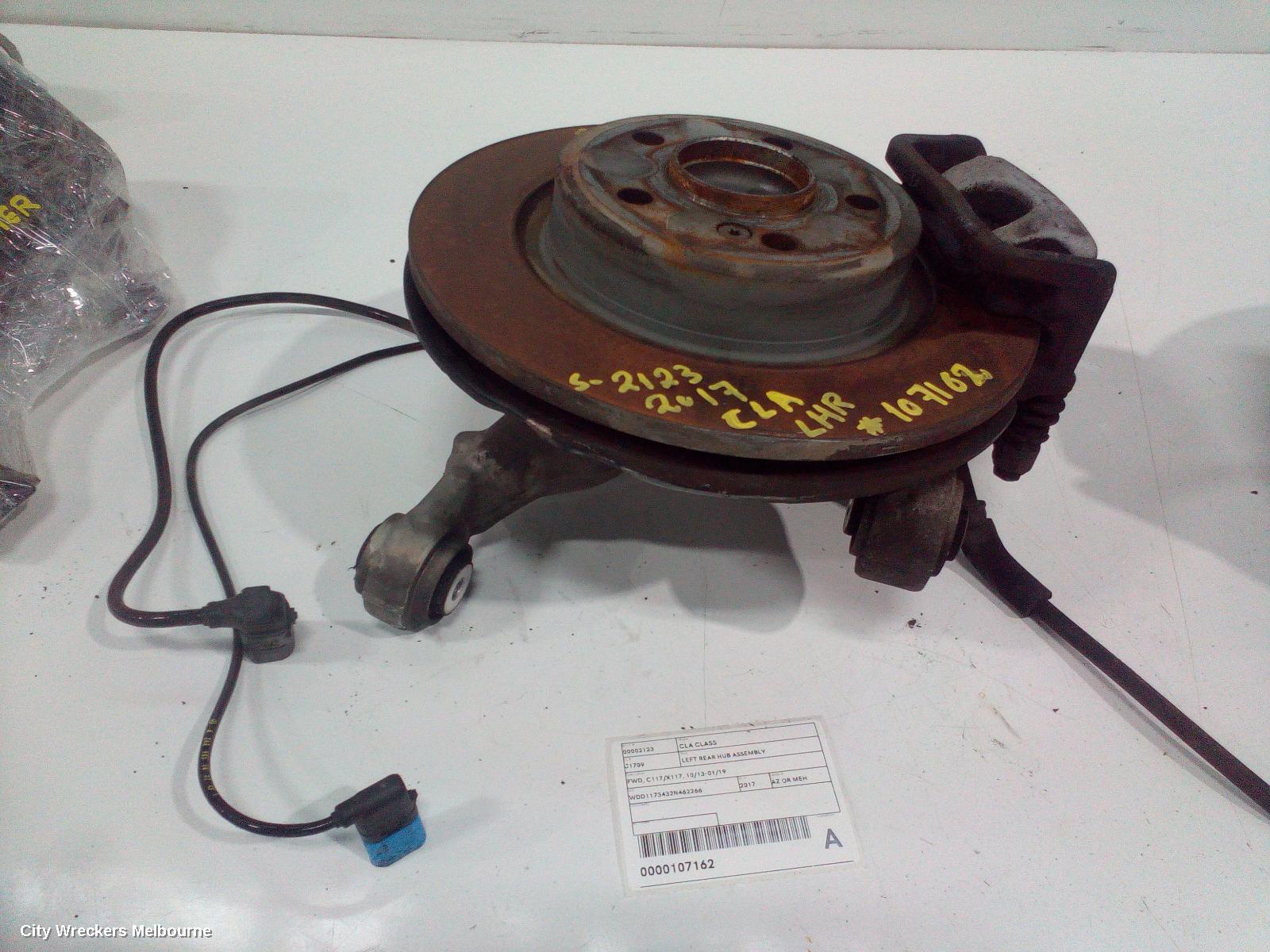 MERCEDES CLA CLASS LEFT REAR HUB ASSEMBLY, FWD, C117/X117, 10/2013 - 01/2019 - Image 1
