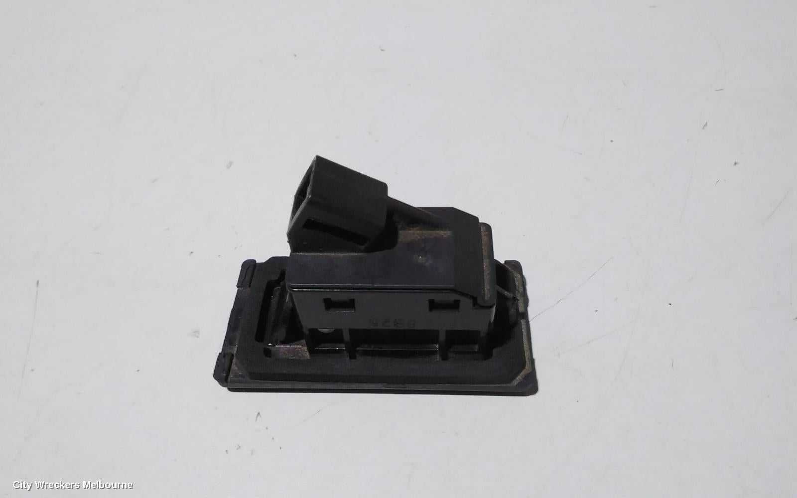 MAZDA CX3 TAILGATE HANDLE, DK, 03/2015 ONWARDS - Image 2
