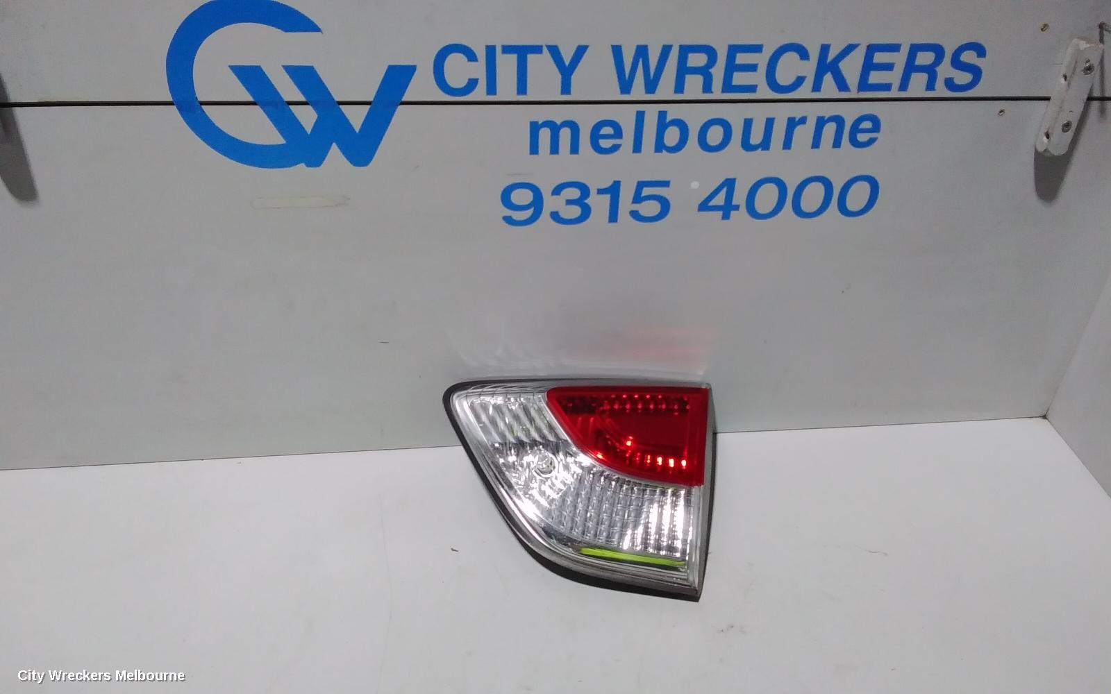 NISSAN PATHFINDER REAR GARNISH, TAILGATE LAMP (RH SIDE), R52, 10/2013 - 11/2016 - Image 1