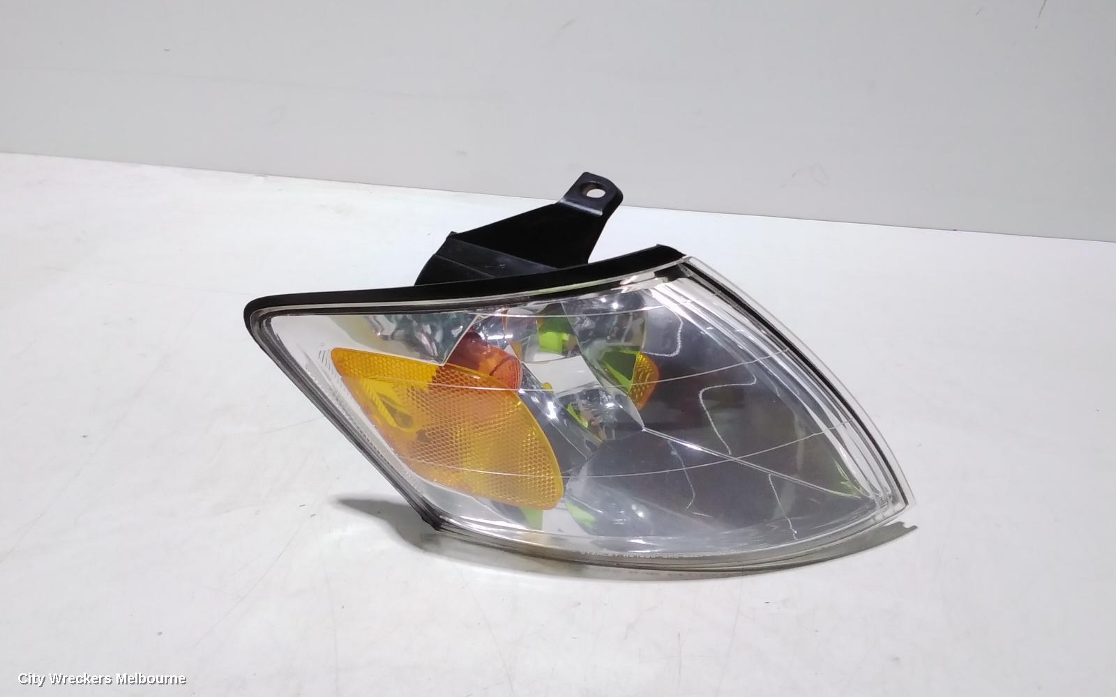 MAZDA MPV RIGHT INDICATOR/FOG/SIDE, CORNER LAMP, LW, 08/1999 - 05/2002 - Image 1