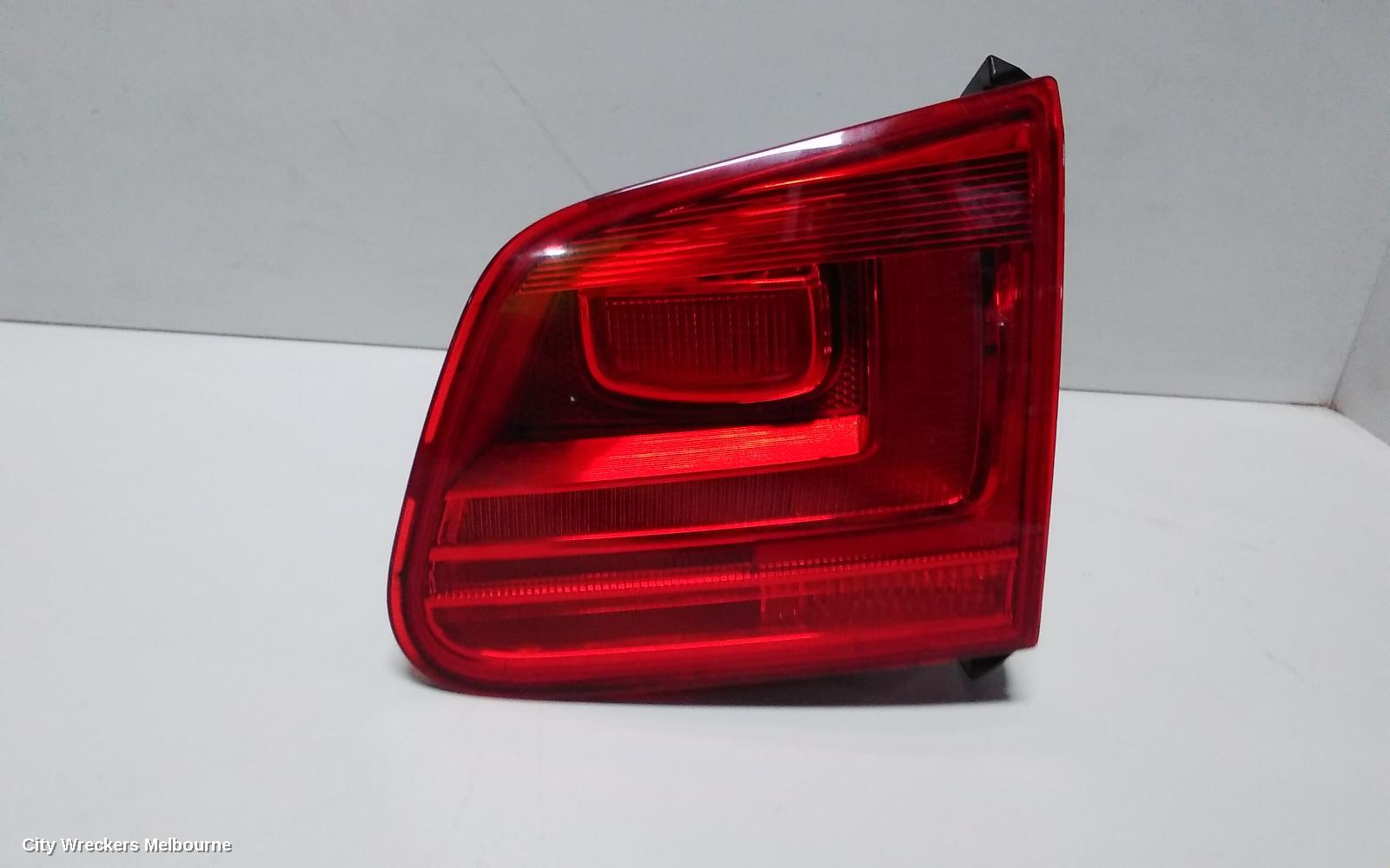 VOLKSWAGEN TIGUAN REAR GARNISH, TAILGATE LAMP (RH SIDE), 5N, 07/2011 - 08/2016 - Image 2